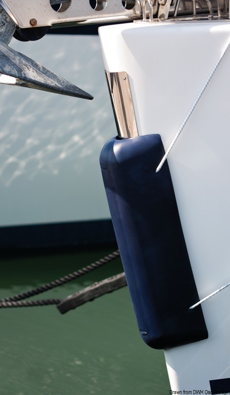Купить Защитный профиль из ЭВА Osculati 33.503.00 770 x 120 x 90 мм белый для форштевня классических парусных яхт 7ft.ru в интернет магазине Семь Футов