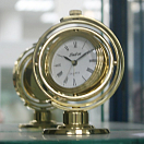 Купить Часы кварцевые настольные Seaton SP02 двойной на карданном механизме латунные 7ft.ru в интернет магазине Семь Футов