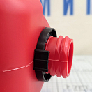 Купить Канистра для бензина Scepter Essence 07079 285x195x300мм 10л из прочного красного полиэтилена высокой плотности 7ft.ru в интернет магазине Семь Футов