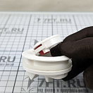 Купить Возвратная ручка для открывания люков пайола на пружине с замком Ø61,4x38,8мм вырез Ø49,6мм 7мм-18мм из белого полиамида, Osculati 38.147.20 7ft.ru в интернет магазине Семь Футов