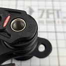 Купить Блок трёхшкивный Ronstan Orbit Blocks™ серия 30 RF35332 шкив Ø30мм 550/1100кг для троса Ø8мм ультралегкий из черного нейлона с петлей и стопором 7ft.ru в интернет магазине Семь Футов