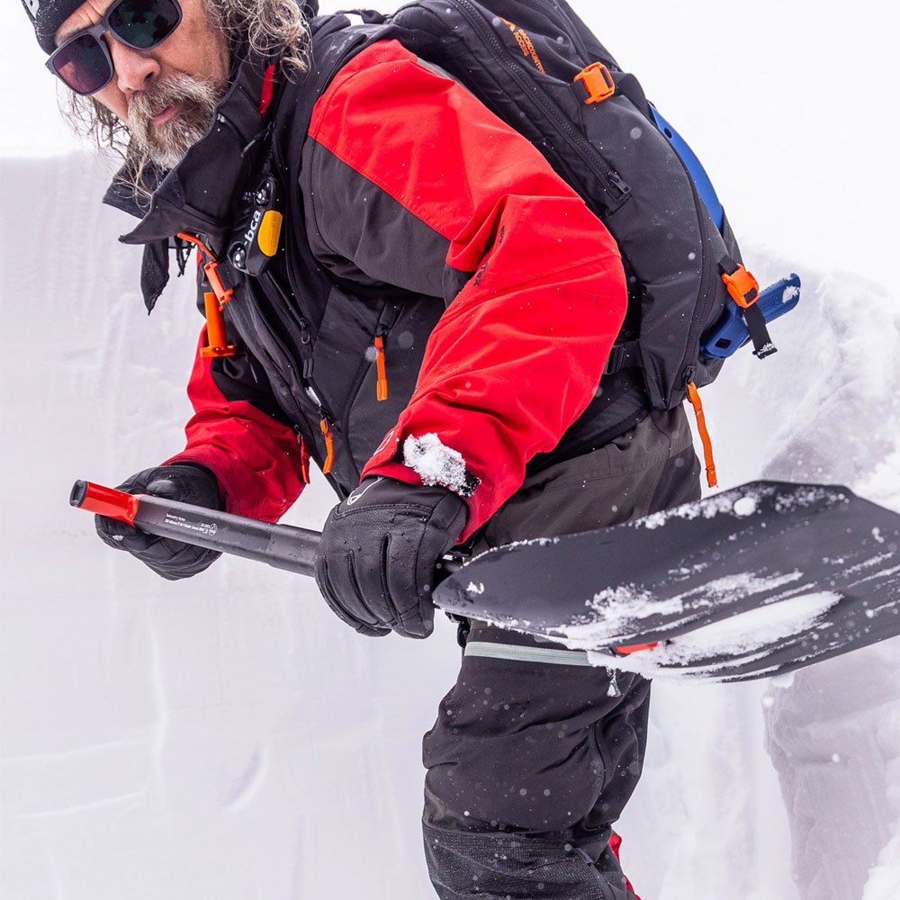 Купить Лопата BCA DOZER 2H-S Black/Red, OS OEM: 23G6007.1.1.1SIZ в интернет магазине Семь Футов