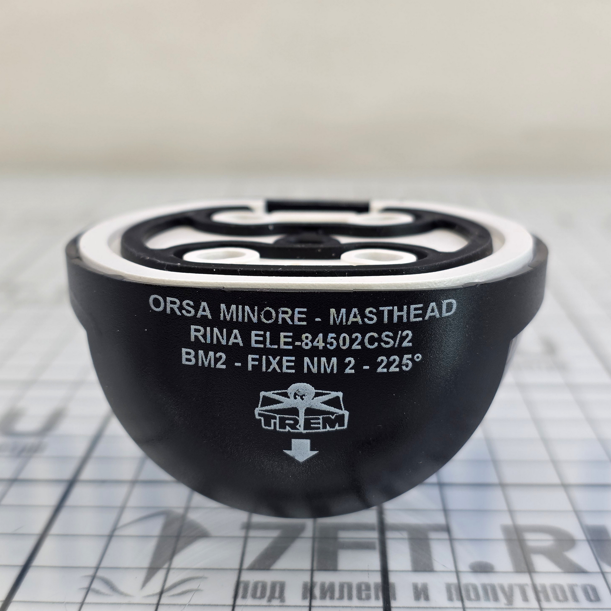 Купить Топовый огонь TREM Orsa Minore L5880560 белый 12В 225° для судов до 12м чёрный корпус 7ft.ru в интернет магазине Семь Футов