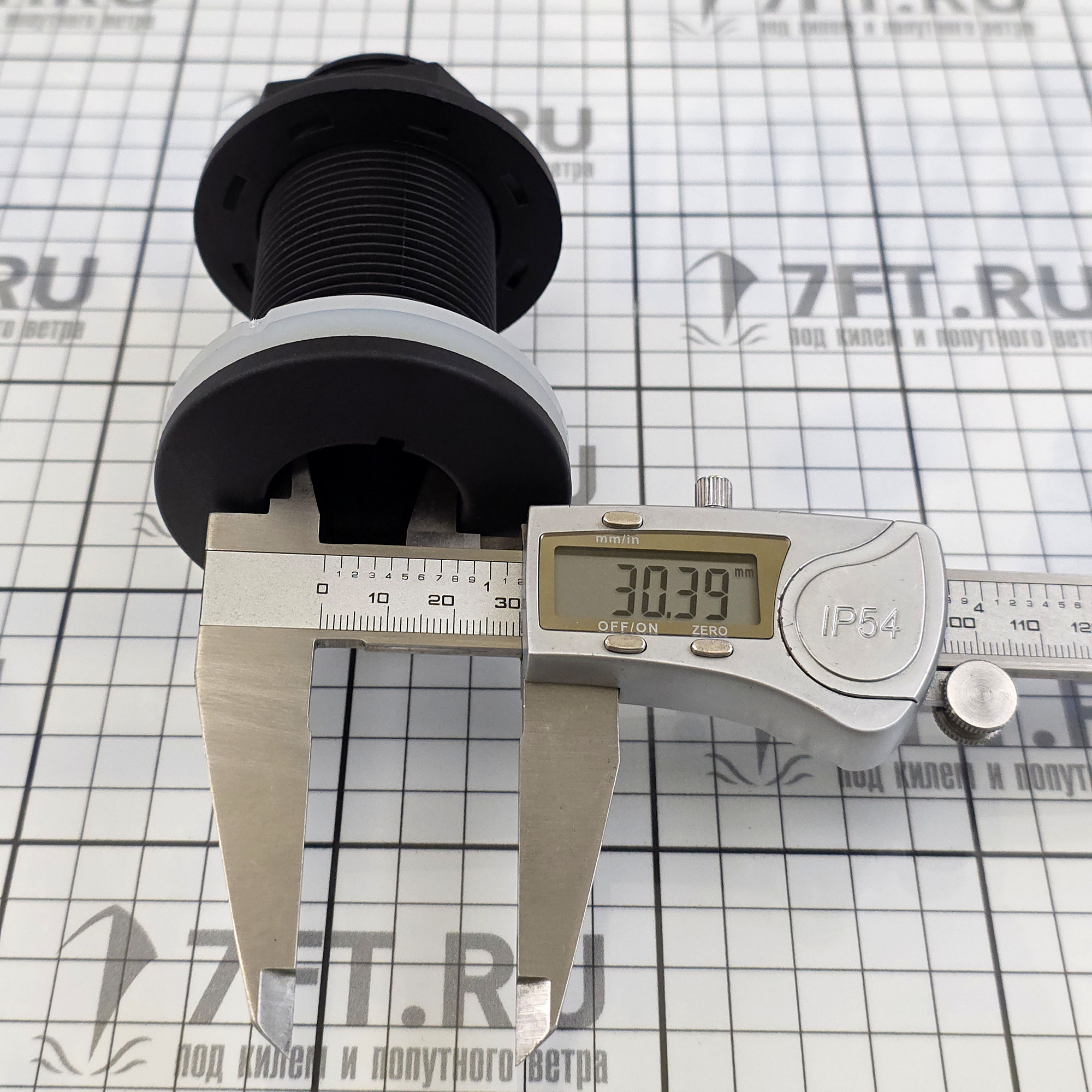Купить Кингстон TruDesign Domed 90420 1"1/4 BSP Ø30мм из чёрного нейлона армированного стекловолокном 7ft.ru в интернет магазине Семь Футов