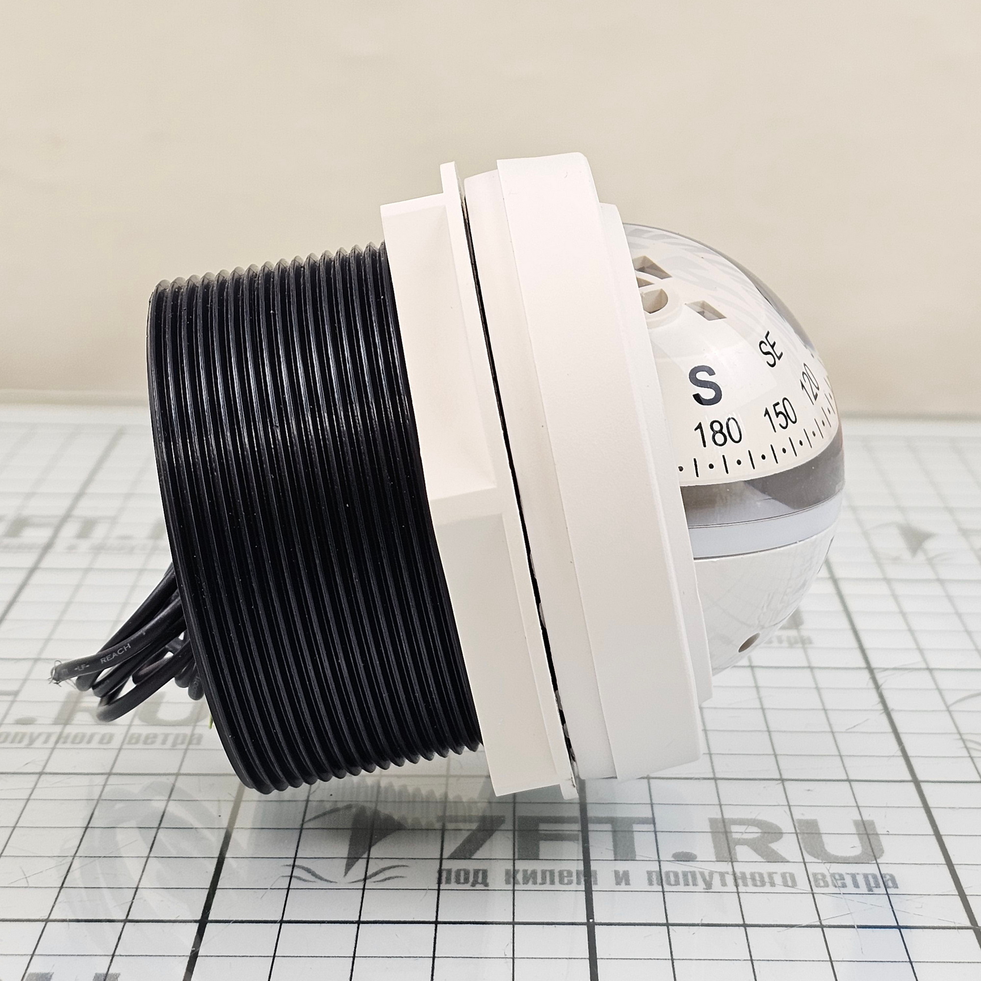 Купить Компас Ritchie Navigation Explorer V-57.2W картушка 70мм 12В 90x94мм врезной вертикальный с конической картушкой белый 7ft.ru в интернет магазине Семь Футов