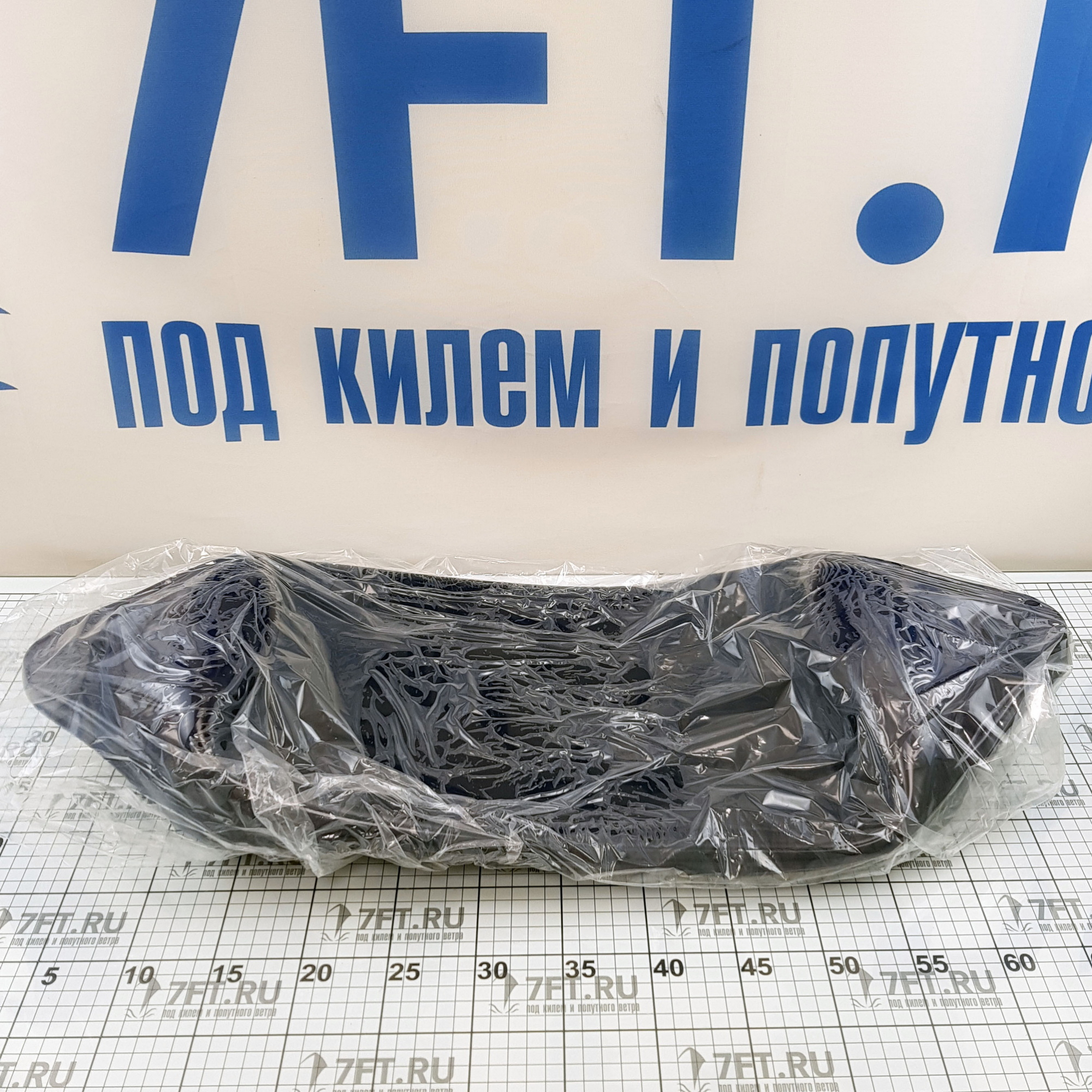 Купить Кранец из виниловой пластмассы Polyform F3 F-3/12 220 x 745 мм полностью синий 7ft.ru в интернет магазине Семь Футов