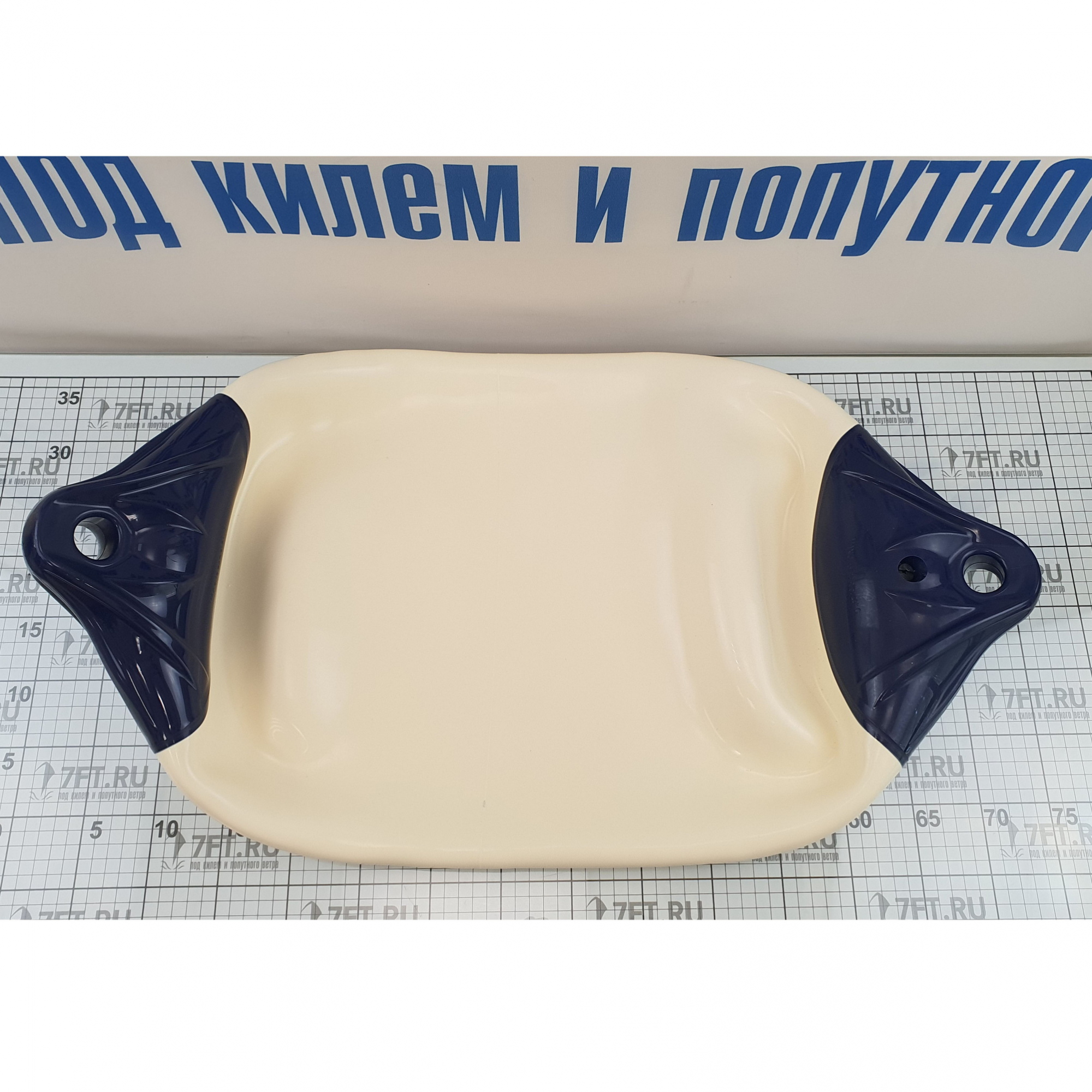 Купить Кранец из виниловой пластмассы Polyform F5 F-5/02 290 x 775 мм белый, синий по краям 7ft.ru в интернет магазине Семь Футов