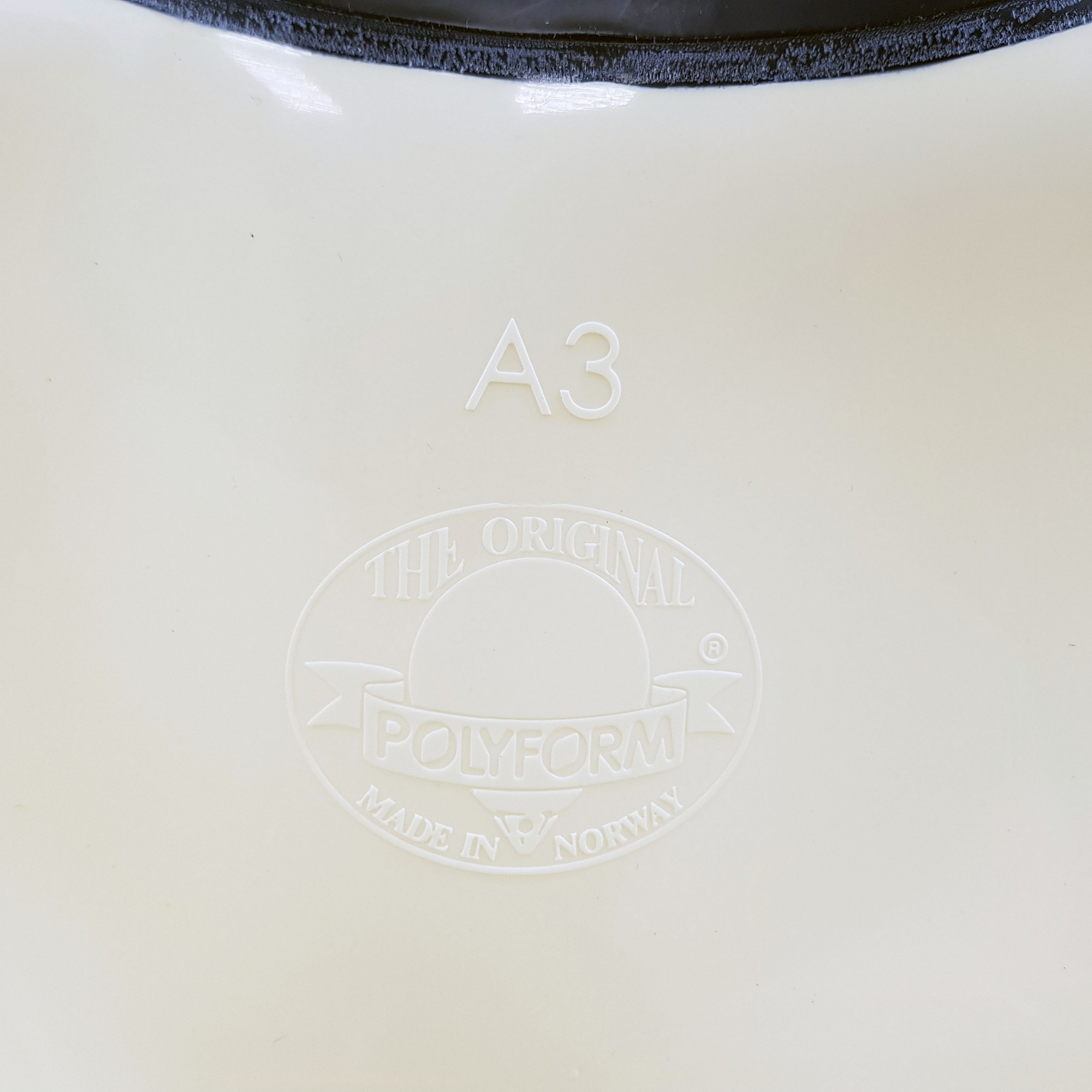Купить Буй надувной Polyform A3 WTA-3/02 460x575мм из виниловой пластмассы белый 7ft.ru в интернет магазине Семь Футов