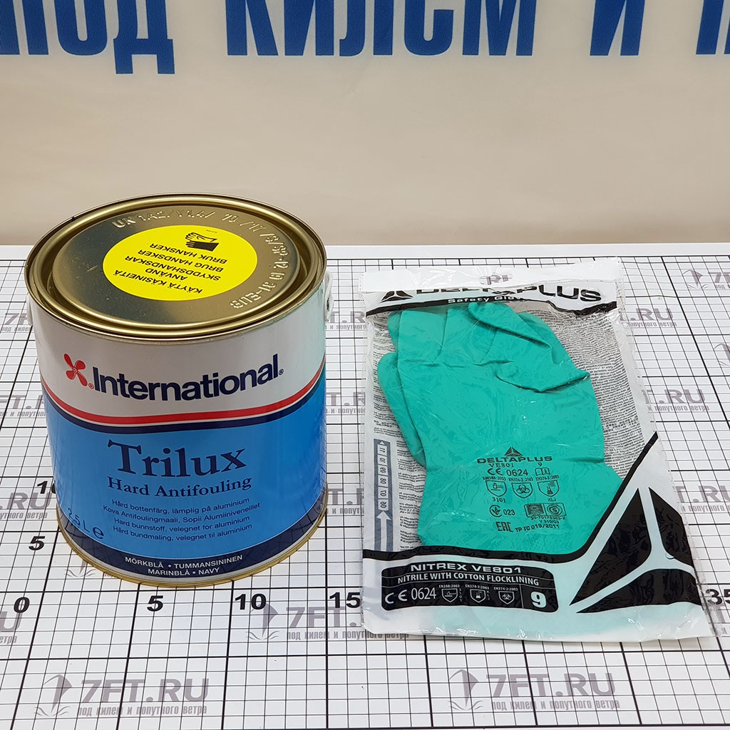 Купить Краска твёрдая необрастающая International Trilux YBB580/2.5BA 2,5л тёмно-синяя 7ft.ru в интернет магазине Семь Футов