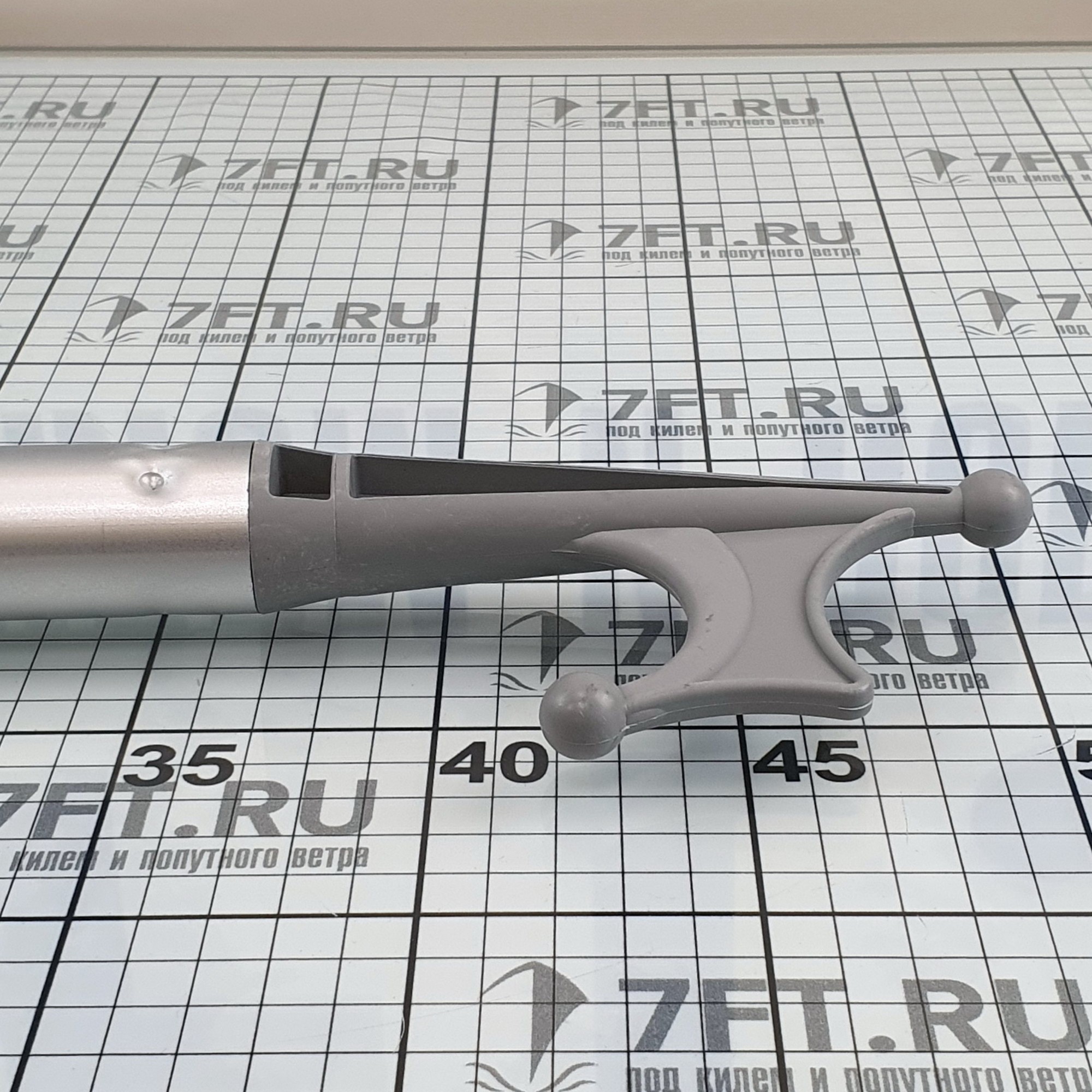Купить Крюк отпорный из анодированного алюминия TREM R0130210 210 см 7ft.ru в интернет магазине Семь Футов
