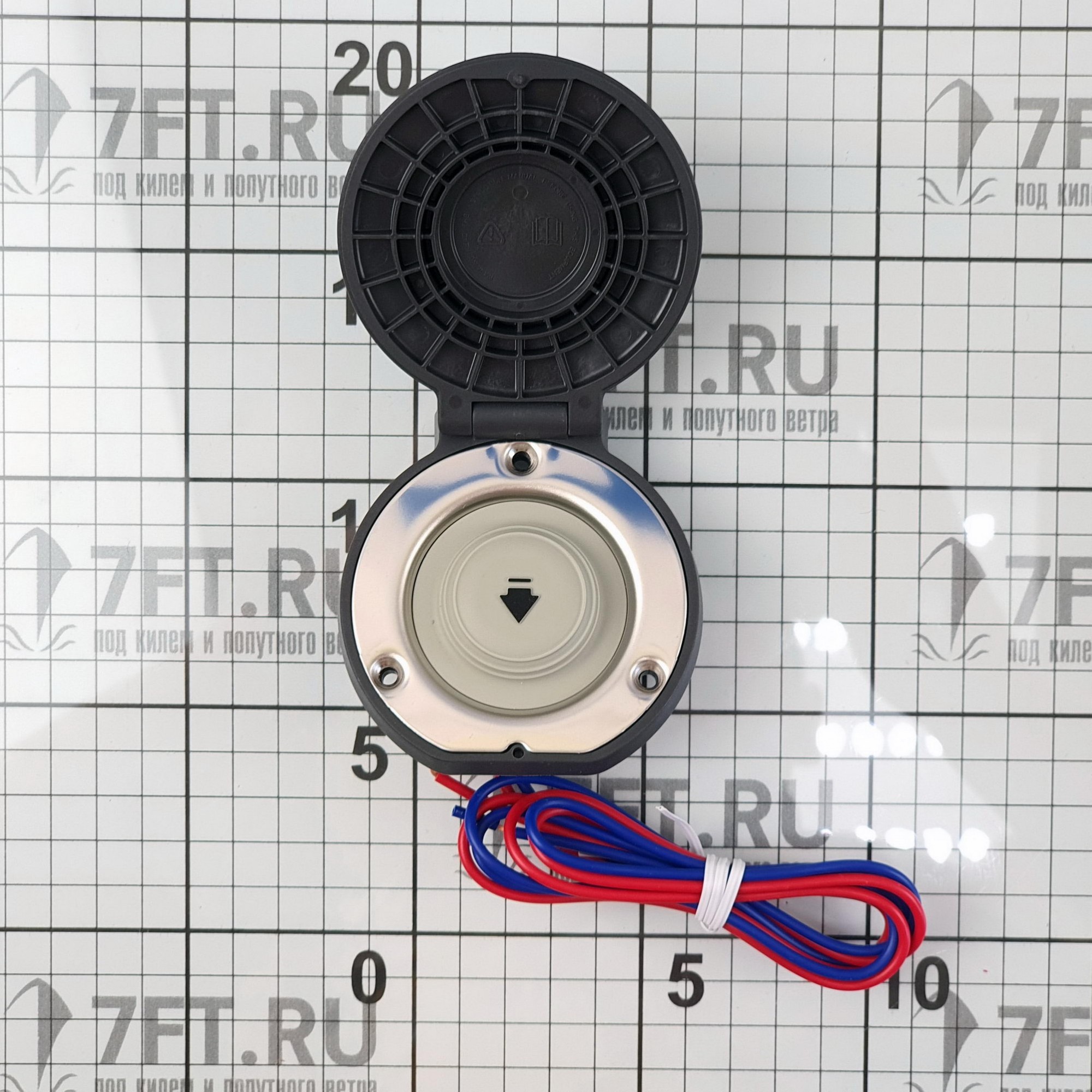 Купить Палубная кнопка из композитных материалов «вниз» Lewmar 68000883 7ft.ru в интернет магазине Семь Футов