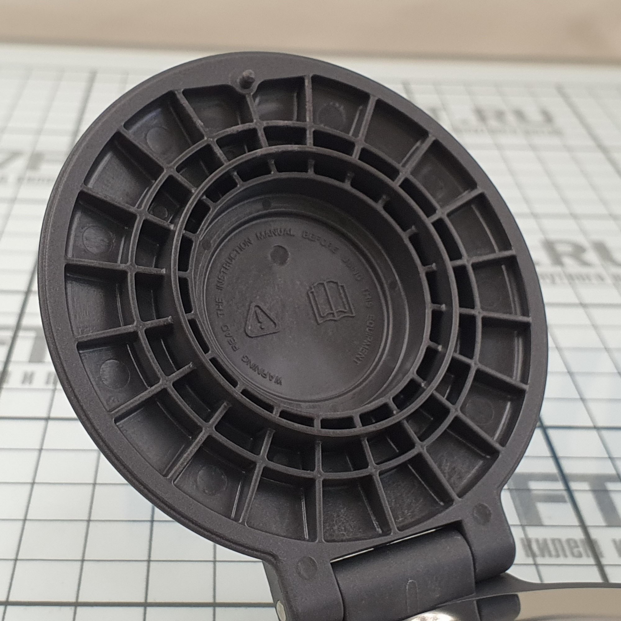 Купить Палубная кнопка из композитных материалов «вниз» Lewmar 68000883 7ft.ru в интернет магазине Семь Футов