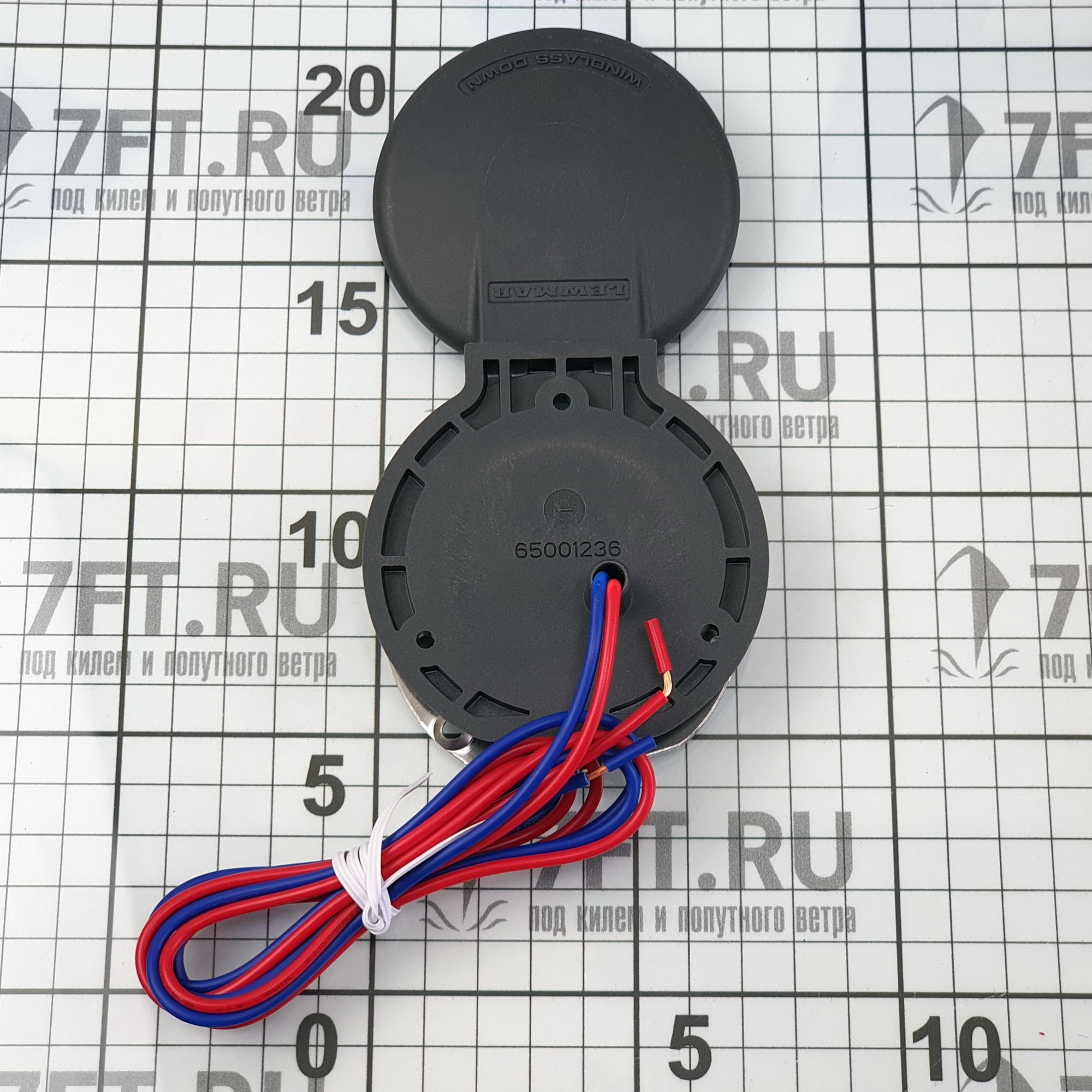 Купить Палубная кнопка из композитных материалов «вниз» Lewmar 68000883 7ft.ru в интернет магазине Семь Футов