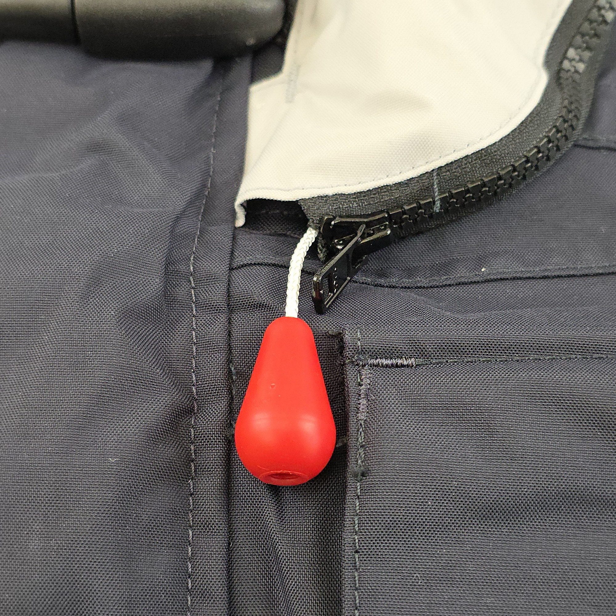 Купить Спасательный жилет Marinepool ISO Integrale 5003735 220N S встроенный в водонепроницаемую куртку 7ft.ru в интернет магазине Семь Футов