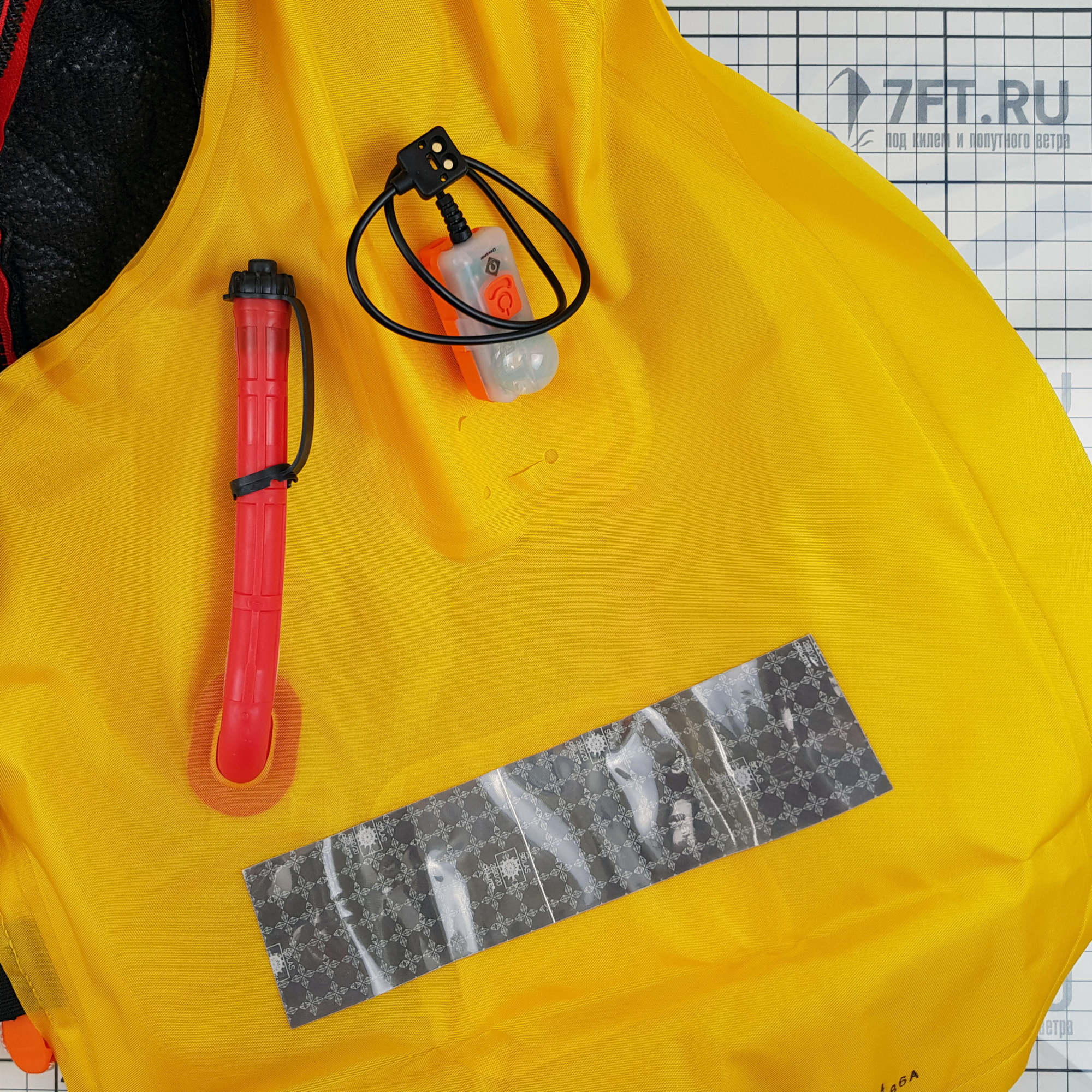 Купить Надувной спасательный жилет CrewSaver Crewfit 180N Pro 9020BRA чёрный/красный с автоматическим пусковым механизмом 7ft.ru в интернет магазине Семь Футов