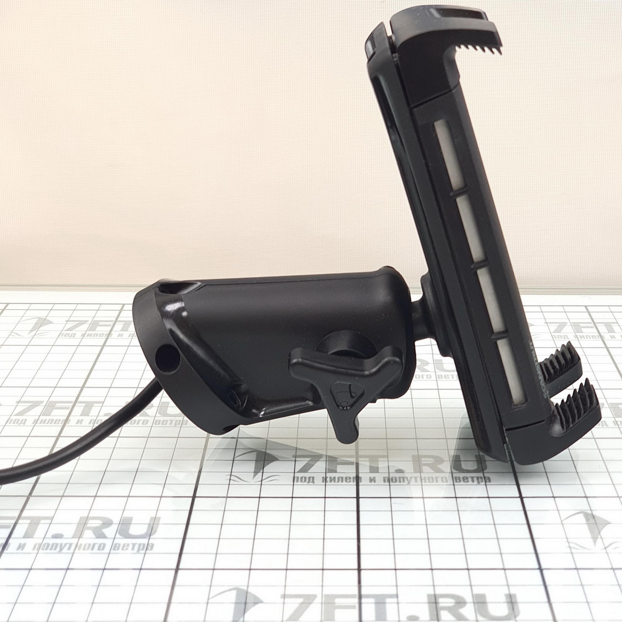 Купить Держатель с беспроводной зарядкой Scanstrut  Rokk Edge SC-CW-05E 12/24 В 5Вт IPX6 для телефона/смартфона/планшета 7ft.ru в интернет магазине Семь Футов