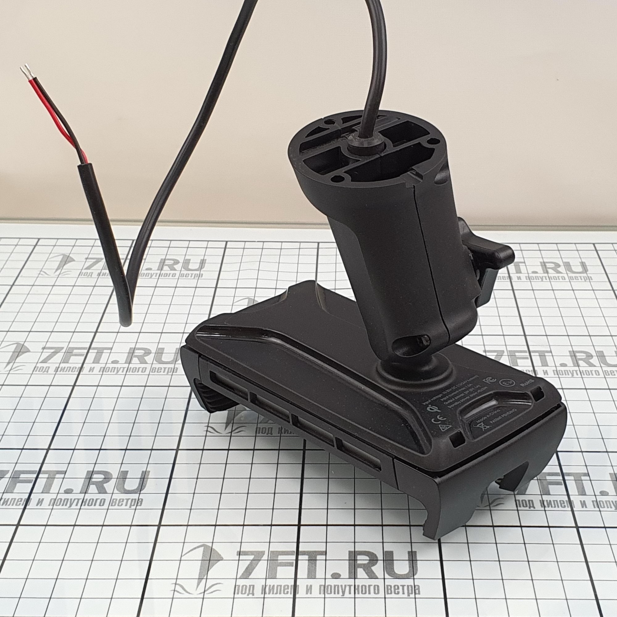 Купить Держатель с беспроводной зарядкой Scanstrut  Rokk Edge SC-CW-05E 12/24 В 5Вт IPX6 для телефона/смартфона/планшета 7ft.ru в интернет магазине Семь Футов