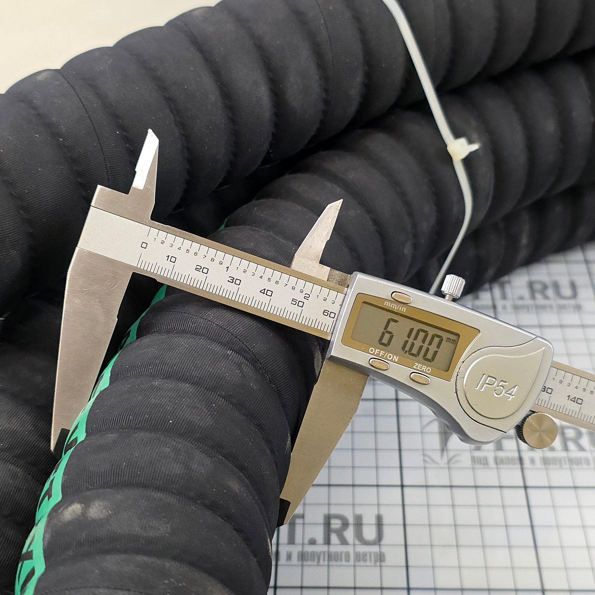 Купить Выхлопной шланг Hoses Technology Scamo/SP/CAJ Ø51мм 3/9бар из армированной резины 7ft.ru в интернет магазине Семь Футов