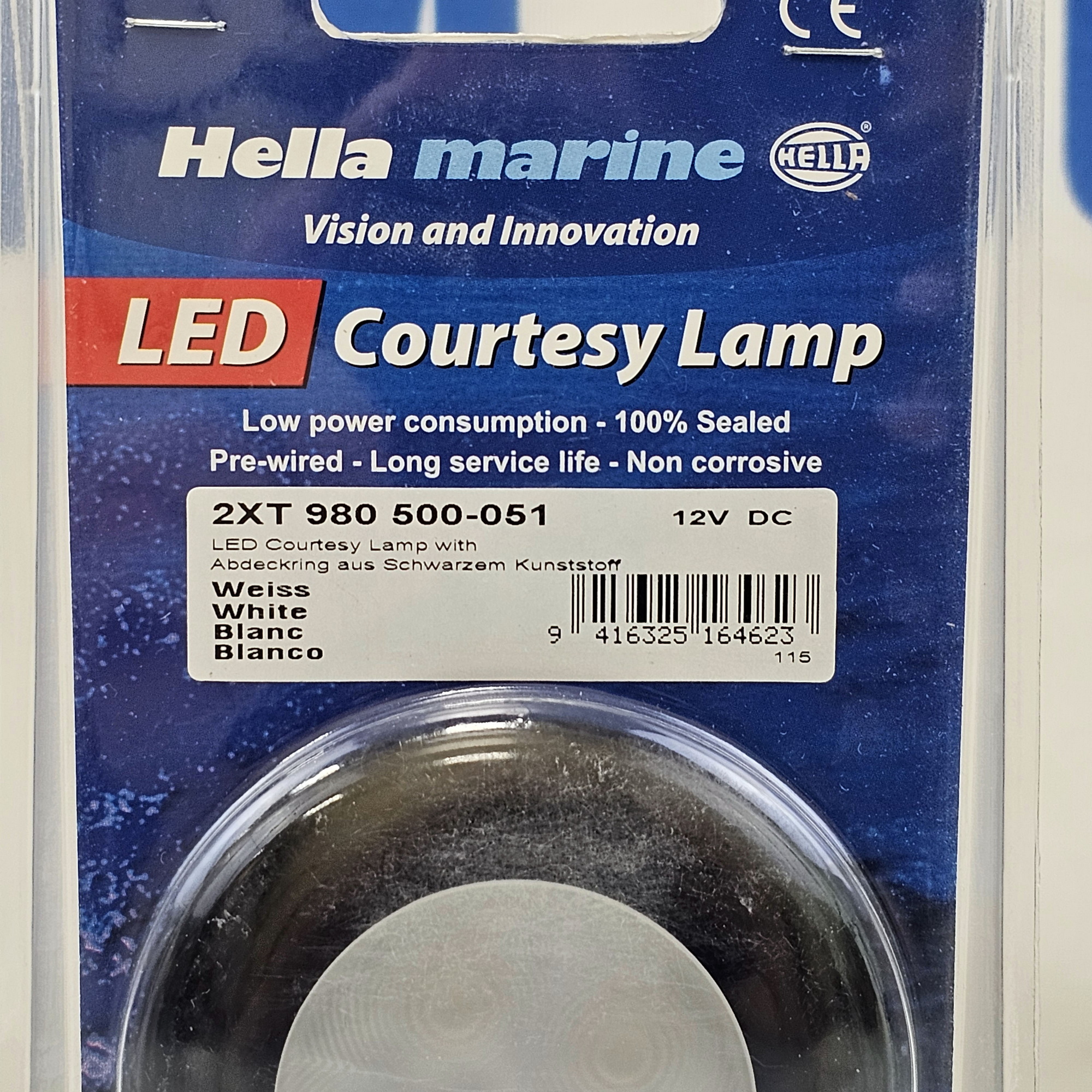 Купить Светильник врезной водонепроницаемый LED Hella Marine Slim Line 2XT 980 500-051 12В 0,5Вт круглый чёрный пластиковый корпус холодный белый свет 7ft.ru в интернет магазине Семь Футов