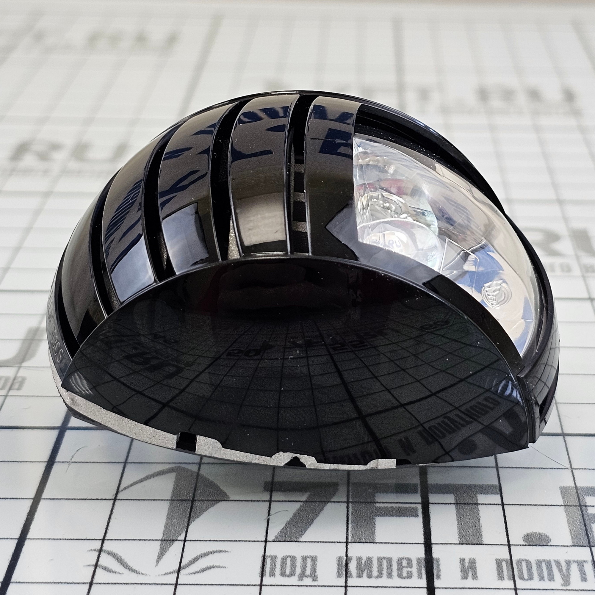 Купить Бортовой огонь Hella Marine NaviLED 2LT 998 600-001 12 В чёрный пластиковый корпус зелёный свет 7ft.ru в интернет магазине Семь Футов