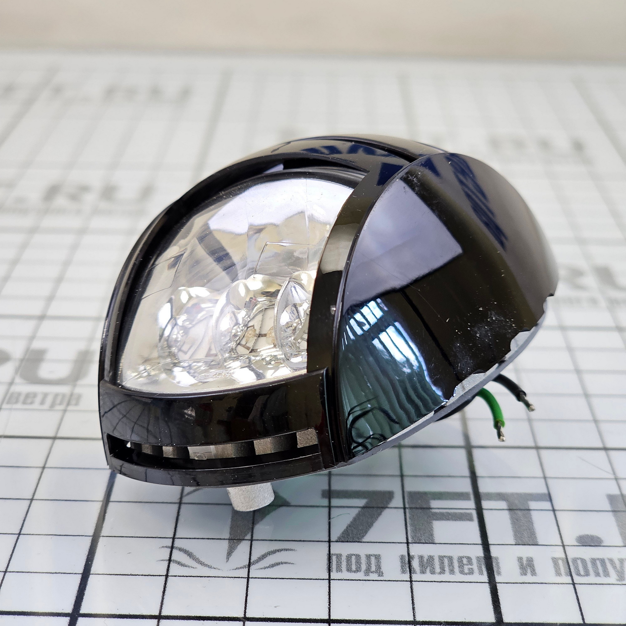 Купить Бортовой огонь Hella Marine NaviLED 2LT 998 600-001 12 В чёрный пластиковый корпус зелёный свет 7ft.ru в интернет магазине Семь Футов
