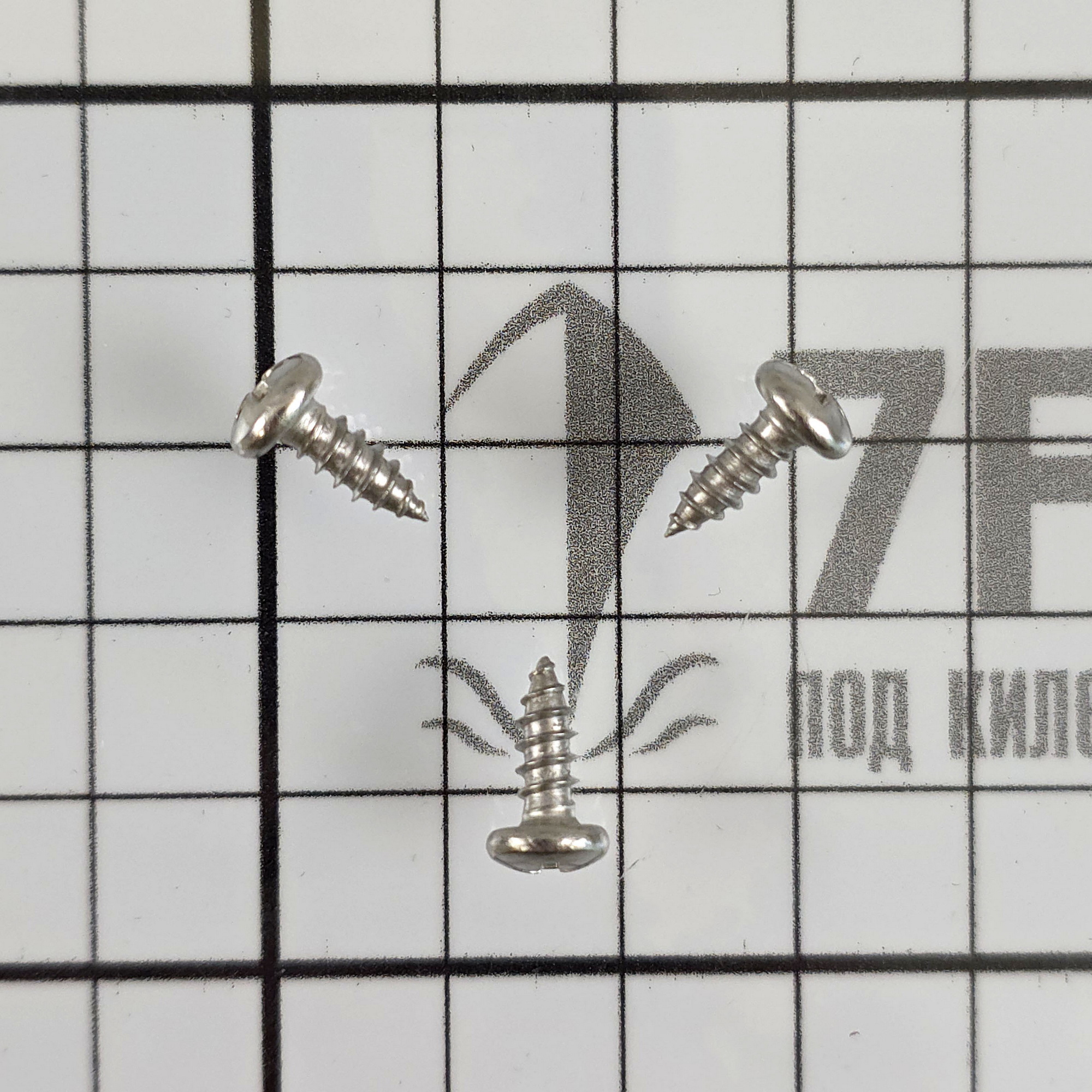 Купить Светильник светодиодный Hella Marine EuroLED 75 2JA 958 109-021 12В 3Вт 2700K IP67 корпус из нержавеющей стали AISI316 7ft.ru в интернет магазине Семь Футов