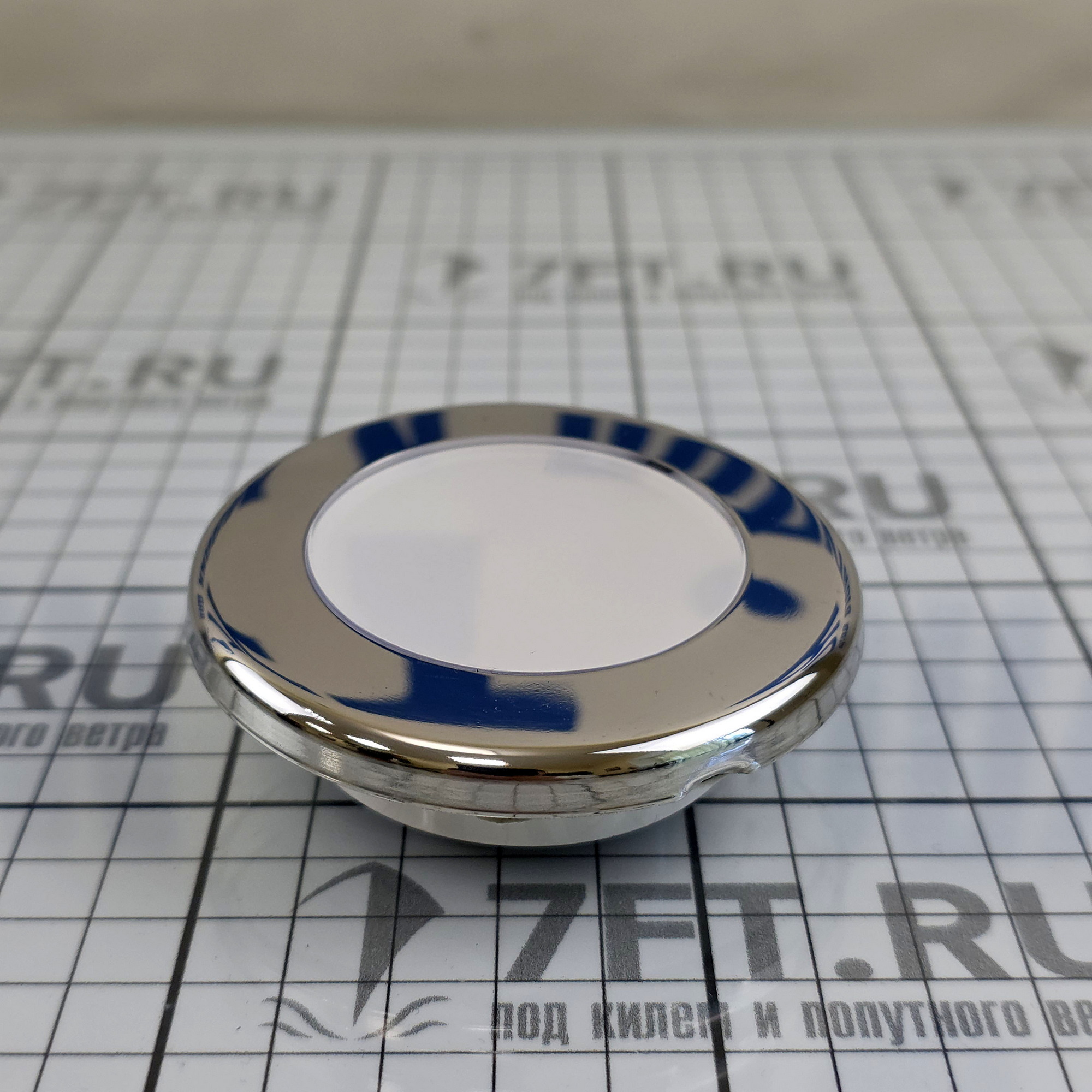 Купить Светильник светодиодный Hella Marine EuroLED 75 2JA 958 109-021 12В 3Вт 2700K IP67 корпус из нержавеющей стали AISI316 7ft.ru в интернет магазине Семь Футов