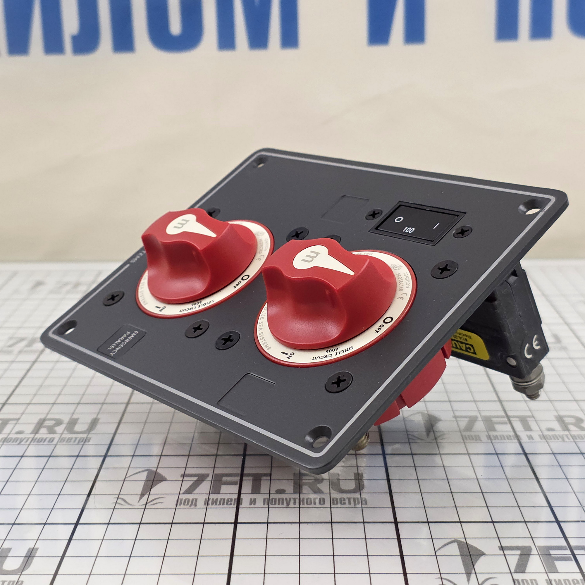 Купить Панель защиты и переключения двух АКБ Blue Sea Traditional Metal Panel 8080 48 В 300 А 133 x 165 x 76 мм из алюминия 7ft.ru в интернет магазине Семь Футов