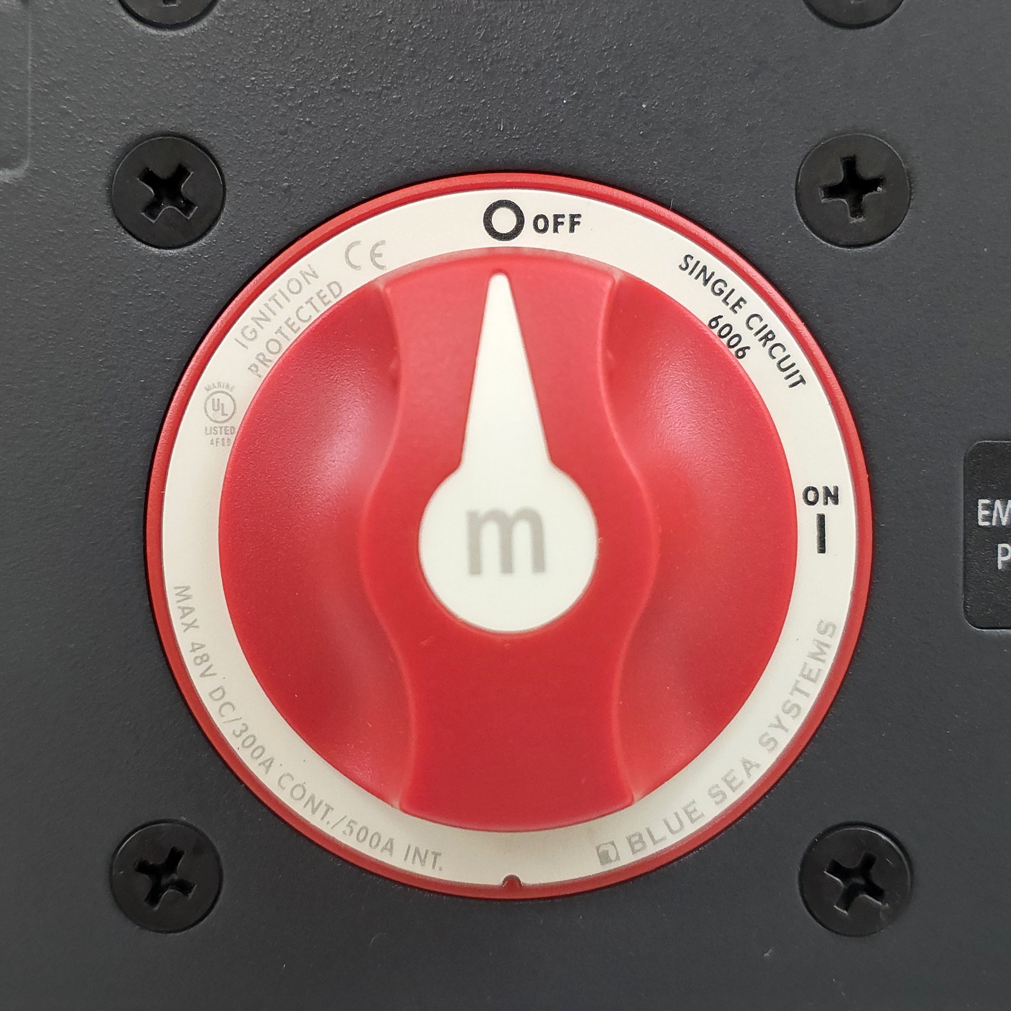 Купить Панель защиты и переключения двух АКБ Blue Sea Traditional Metal Panel 8080 48 В 300 А 133 x 165 x 76 мм из алюминия 7ft.ru в интернет магазине Семь Футов