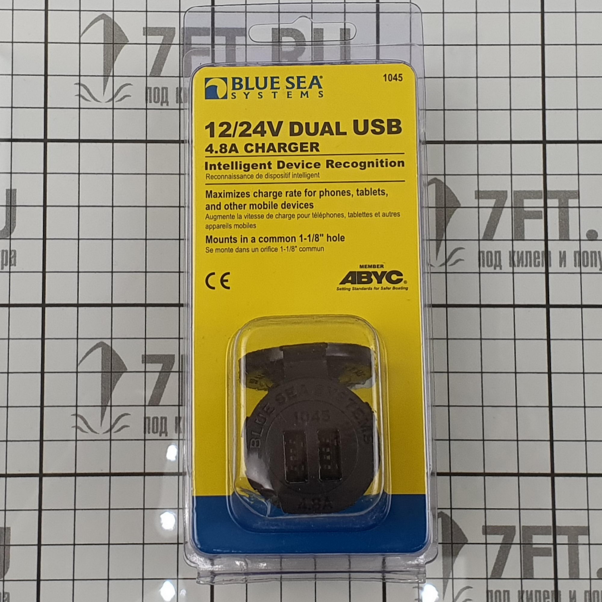 Купить Двойная розетка USB для зарядки мобильных устройств Blue Sea 1045 12/24 В 4,8 А чёрная круглая 7ft.ru в интернет магазине Семь Футов