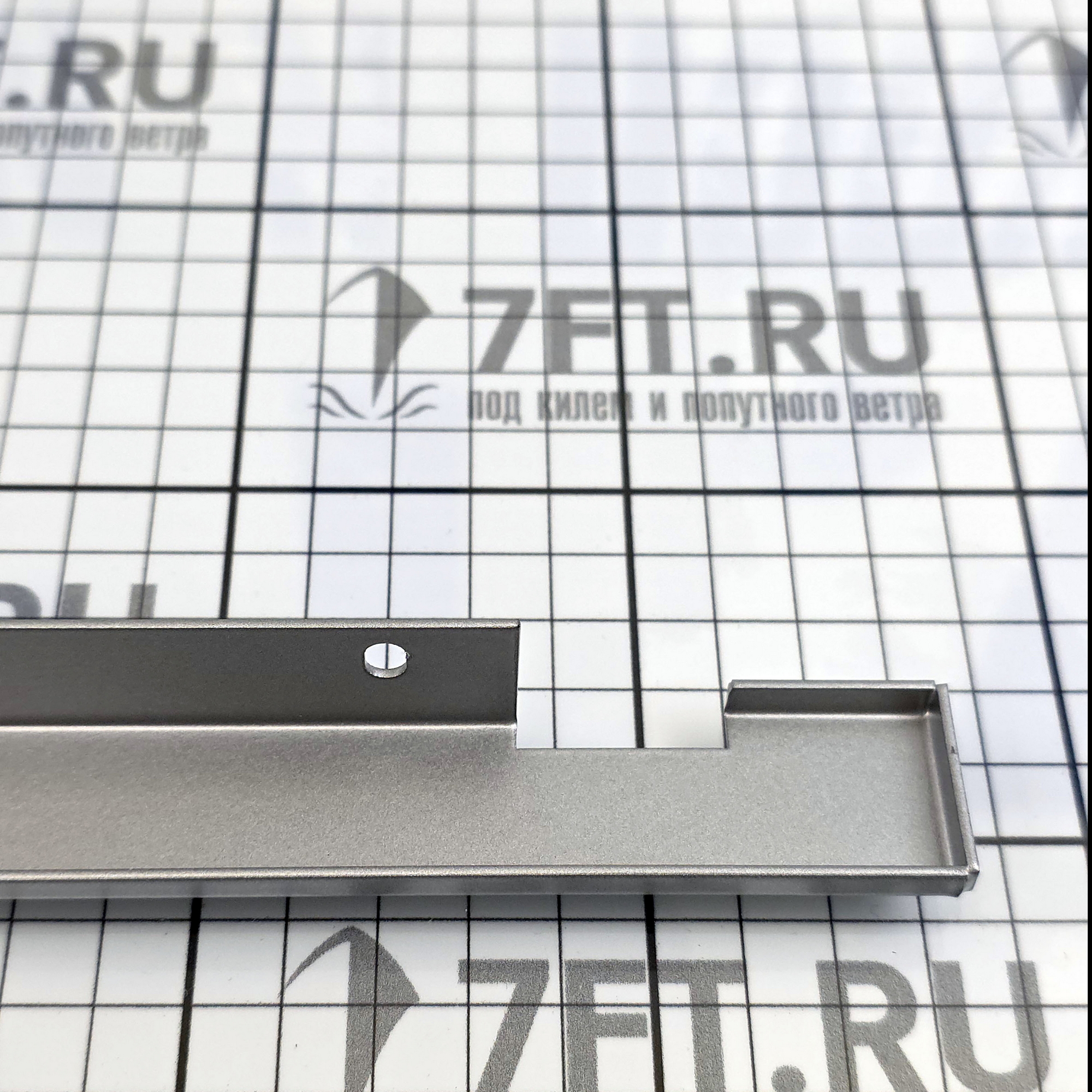 Купить Монтажная рамка трёхсторонняя серая Isotherm Elegance IS-SGB00145AA 65 л 7ft.ru в интернет магазине Семь Футов