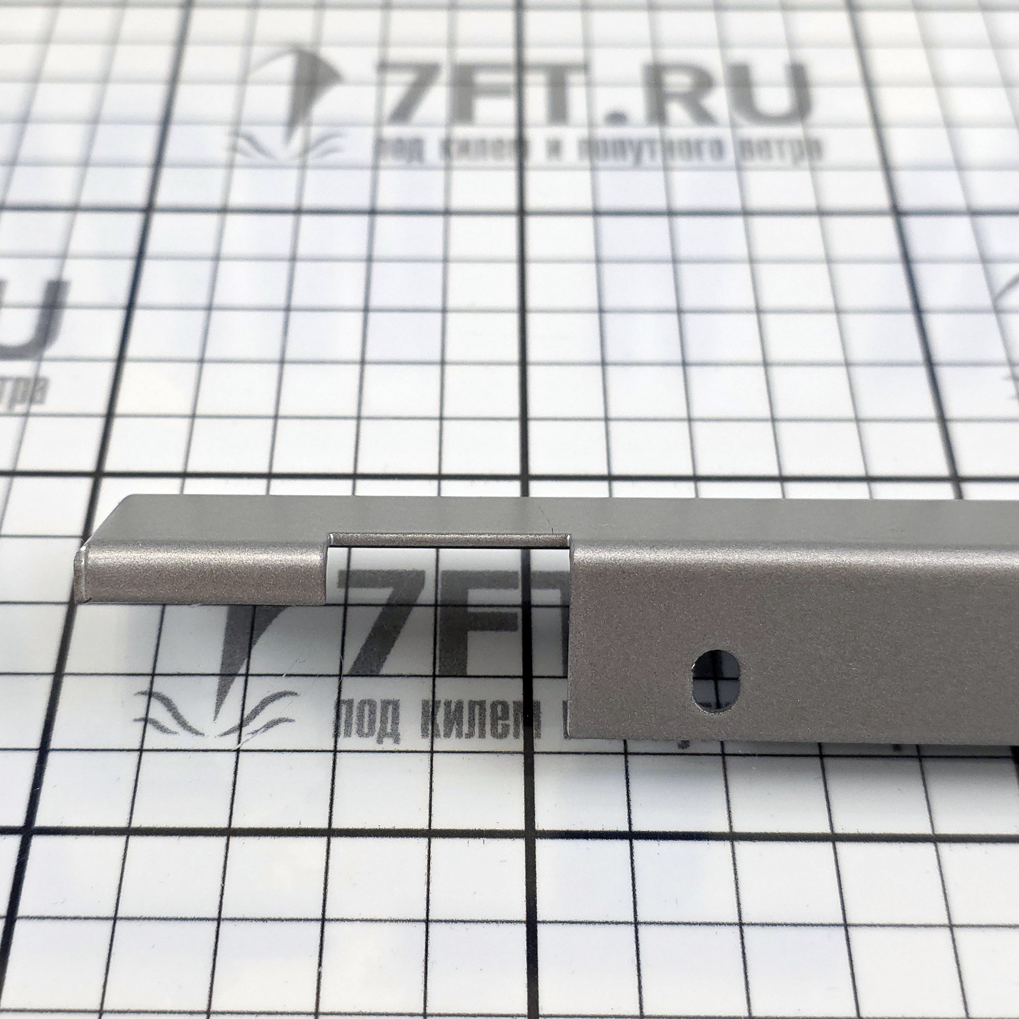 Купить Монтажная рамка трёхсторонняя серая Isotherm Elegance IS-SGB00145AA 65 л 7ft.ru в интернет магазине Семь Футов