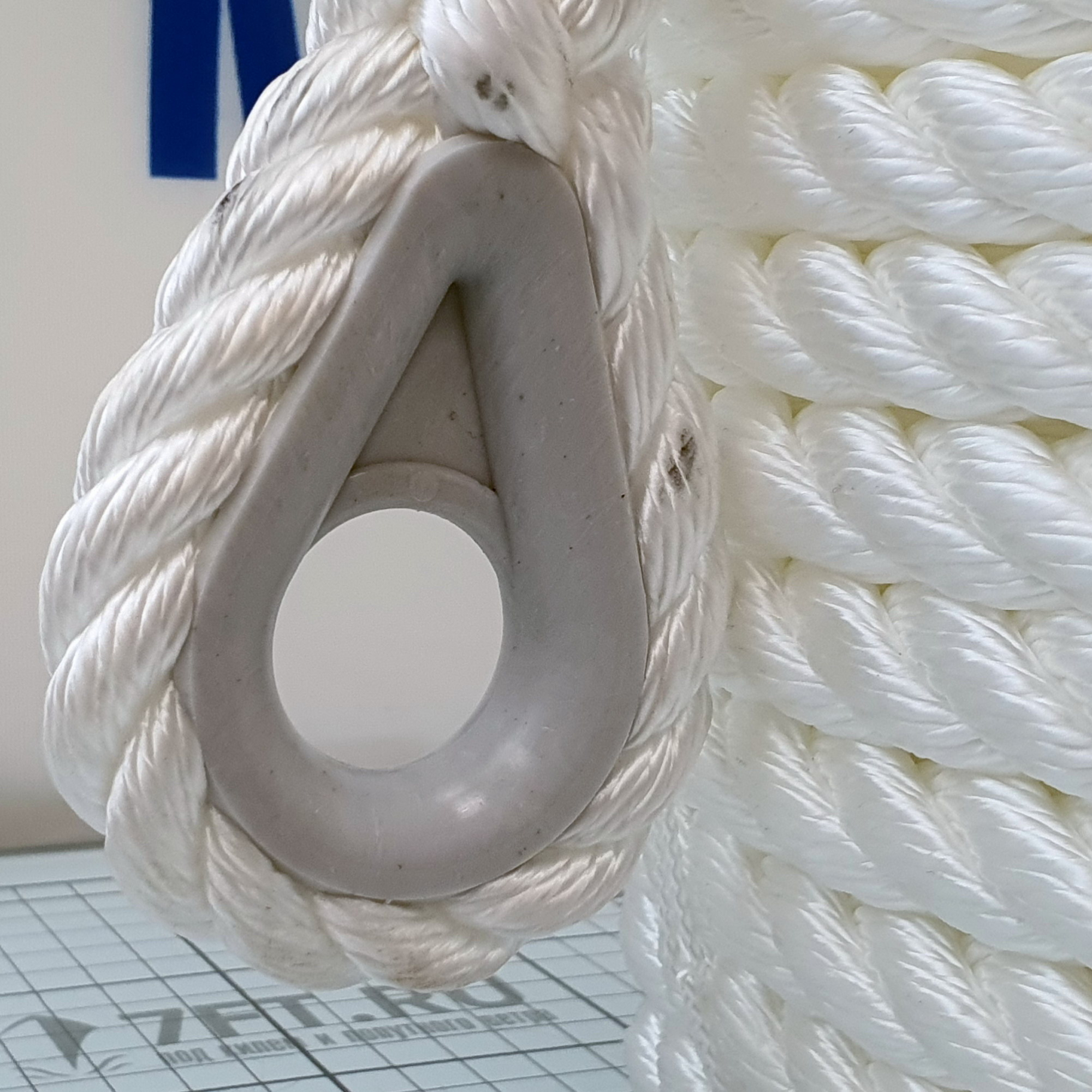 Купить Якорный трос белый с пластиковым сердечником-коушем Marine Quality Cormoran 7181132 16 мм 35 м 7ft.ru в интернет магазине Семь Футов