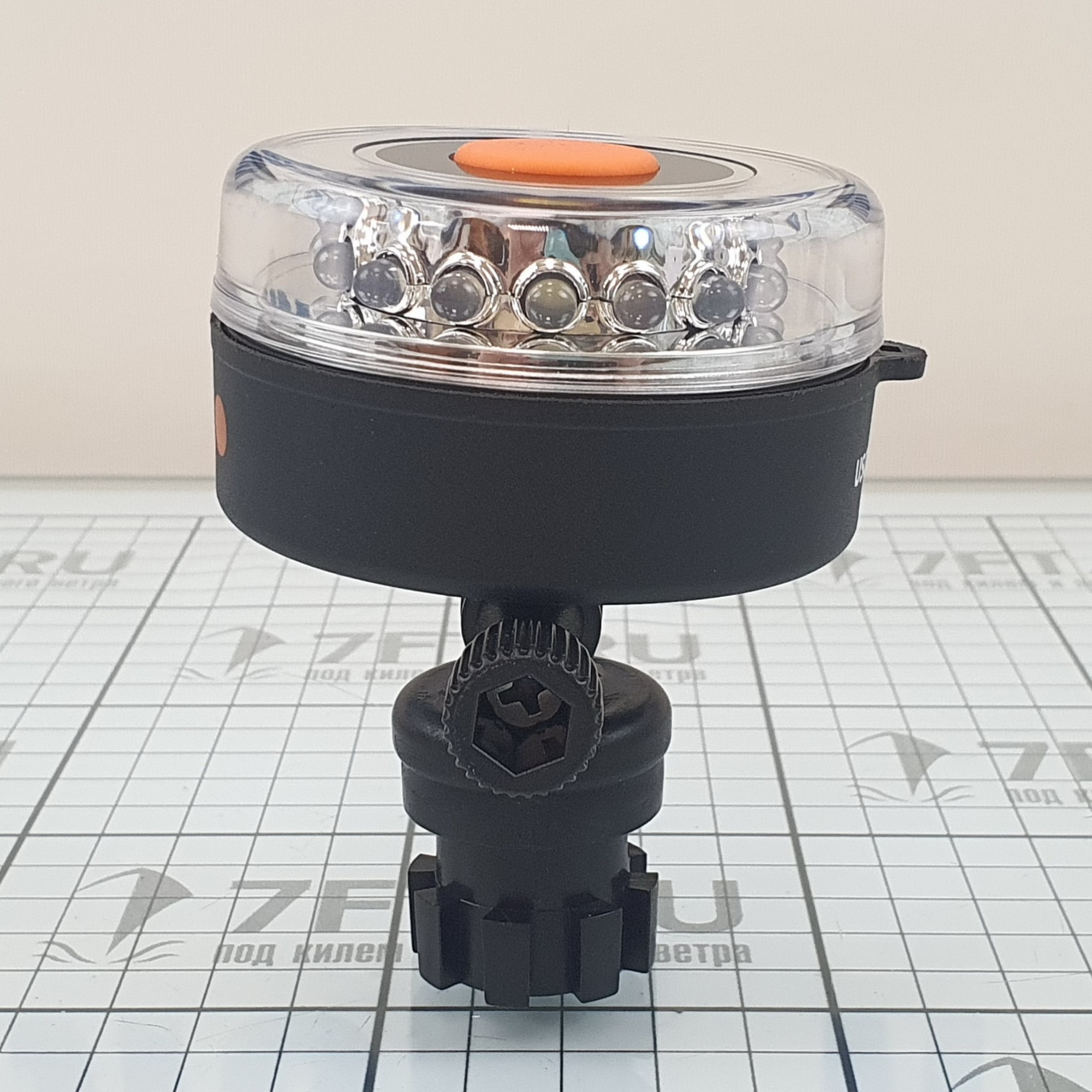 Купить Комбинированный навигационный огонь белый Navisafe Navilight 360° 2NM/040 7090017580360 беспроводной с основанием Navimount 2 мили 90 x 68 мм 7ft.ru в интернет магазине Семь Футов