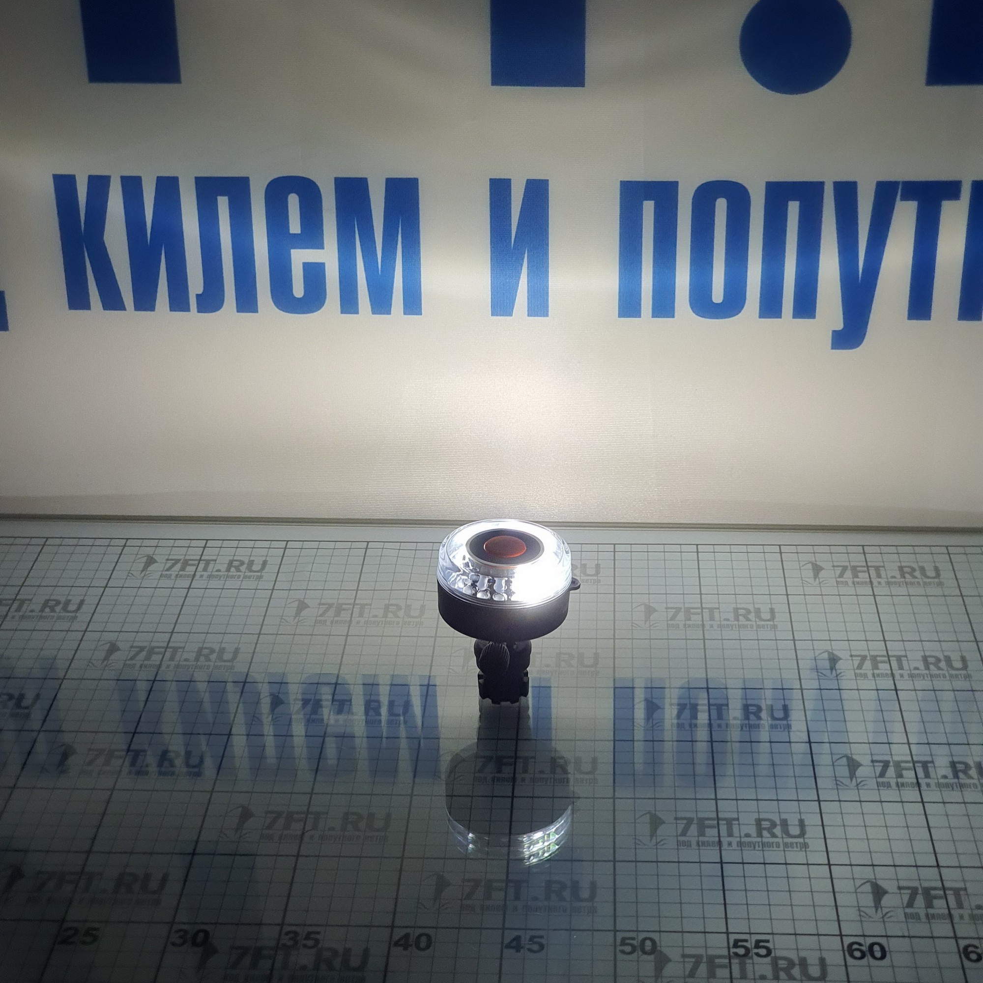 Купить Комбинированный навигационный огонь белый Navisafe Navilight 360° 2NM/040 7090017580360 беспроводной с основанием Navimount 2 мили 90 x 68 мм 7ft.ru в интернет магазине Семь Футов