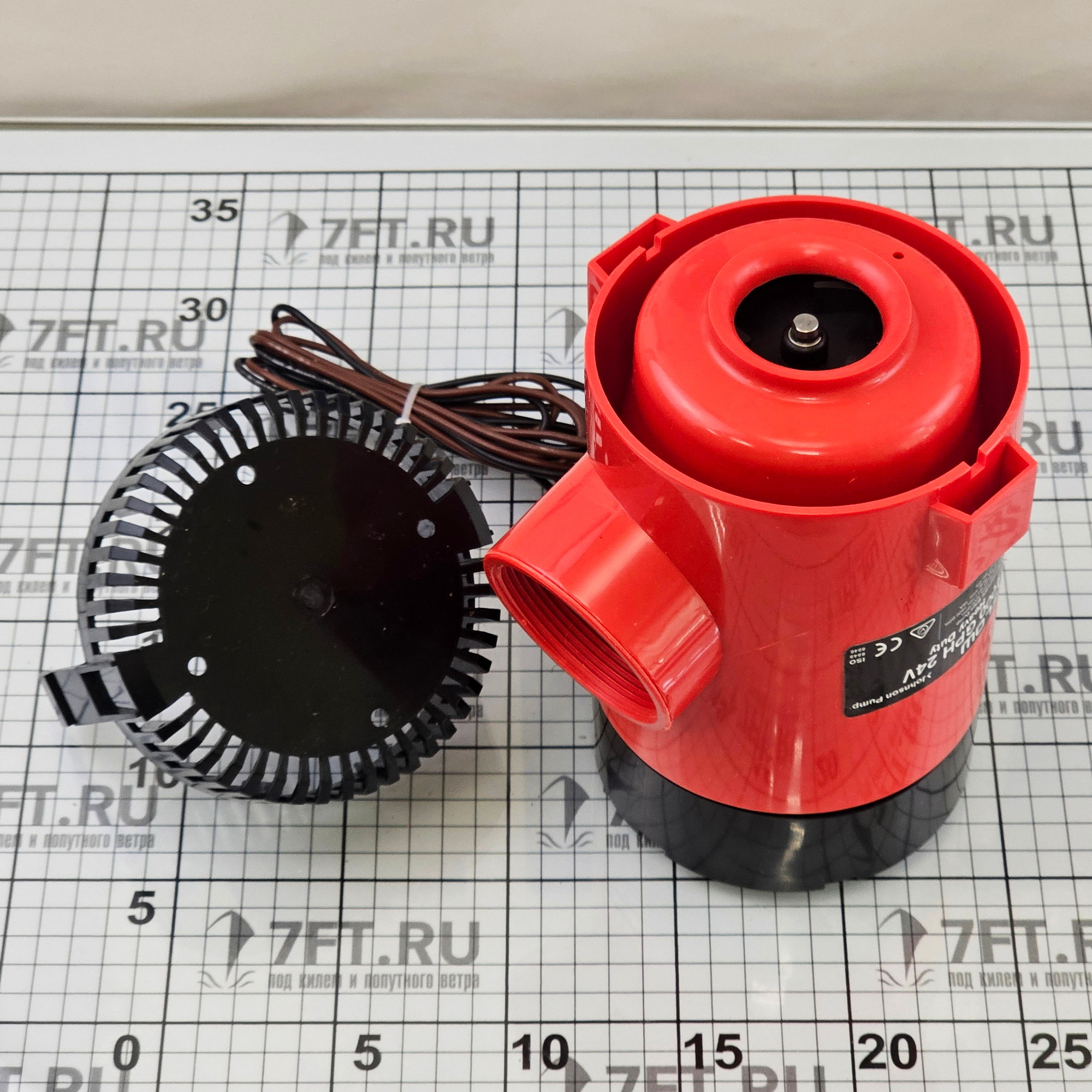 Купить Помпа трюмная Johnson Pump 32-4000-02 Heavy Duty Bilge 4000GPH 24В 7,5А 252л/мин под шланг Ø30/50мм погружная высокопроизводительная 7ft.ru в интернет магазине Семь Футов