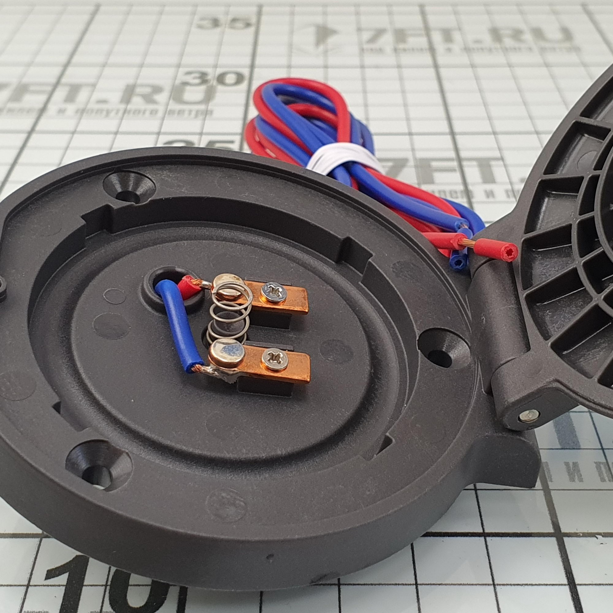 Купить Палубная кнопка из композитных материалов «вверх» Lewmar 68000884 7ft.ru в интернет магазине Семь Футов