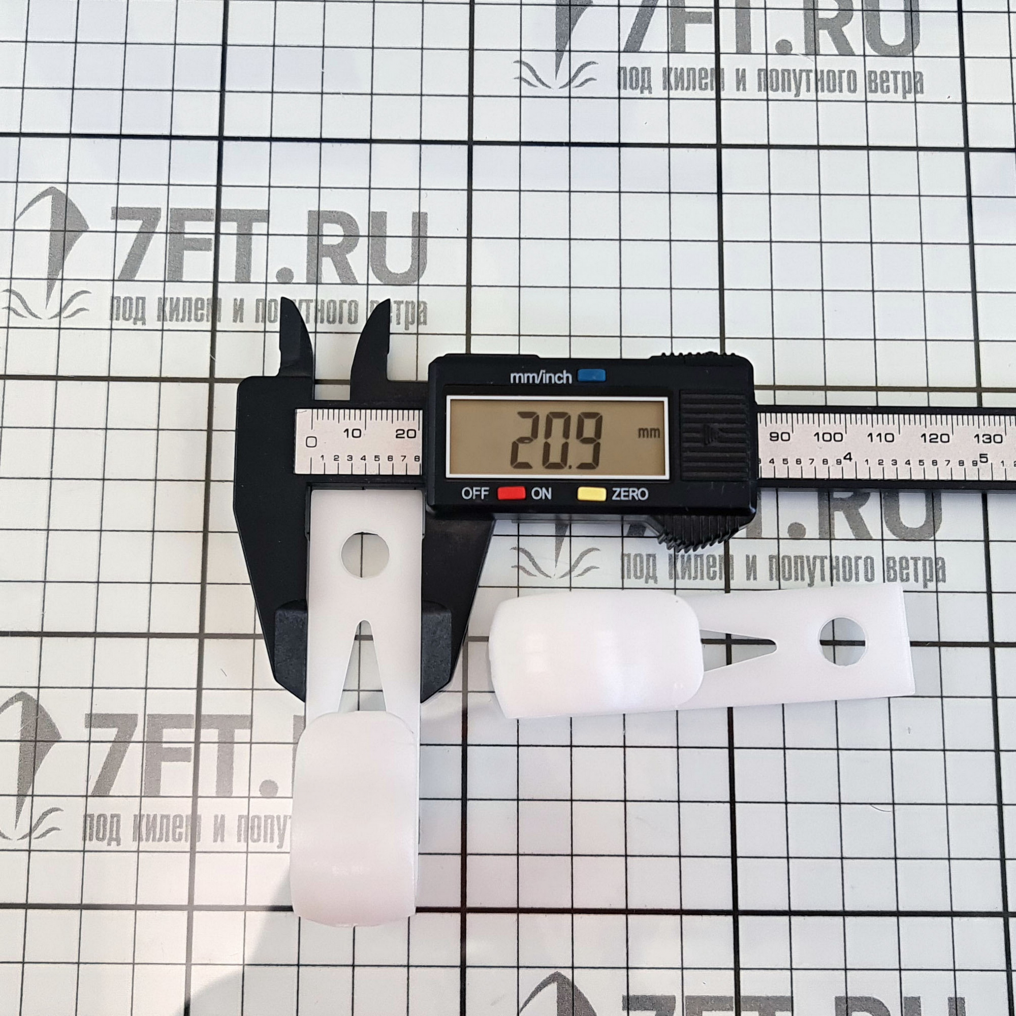 Купить Крепление на релинг пластиковое Trem N5308000 8 - 10 мм 7ft.ru в интернет магазине Семь Футов