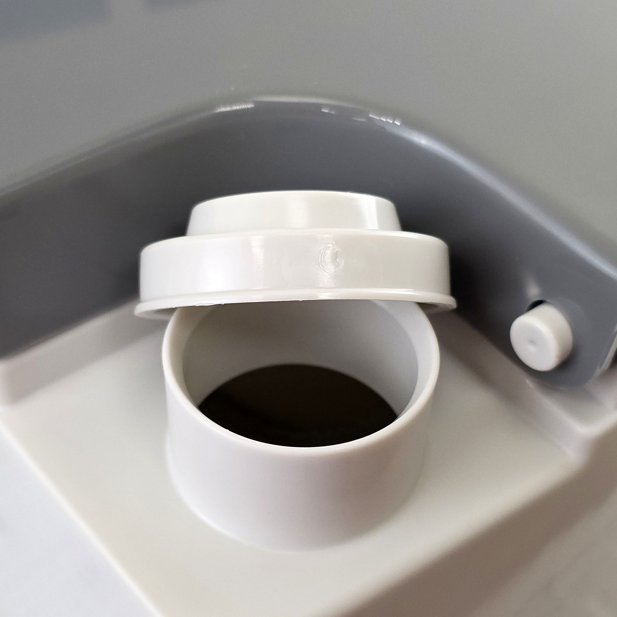 Купить Гальюн химический Sanitation Equipment Passport Potty DEF120101 12 л 7ft.ru в интернет магазине Семь Футов