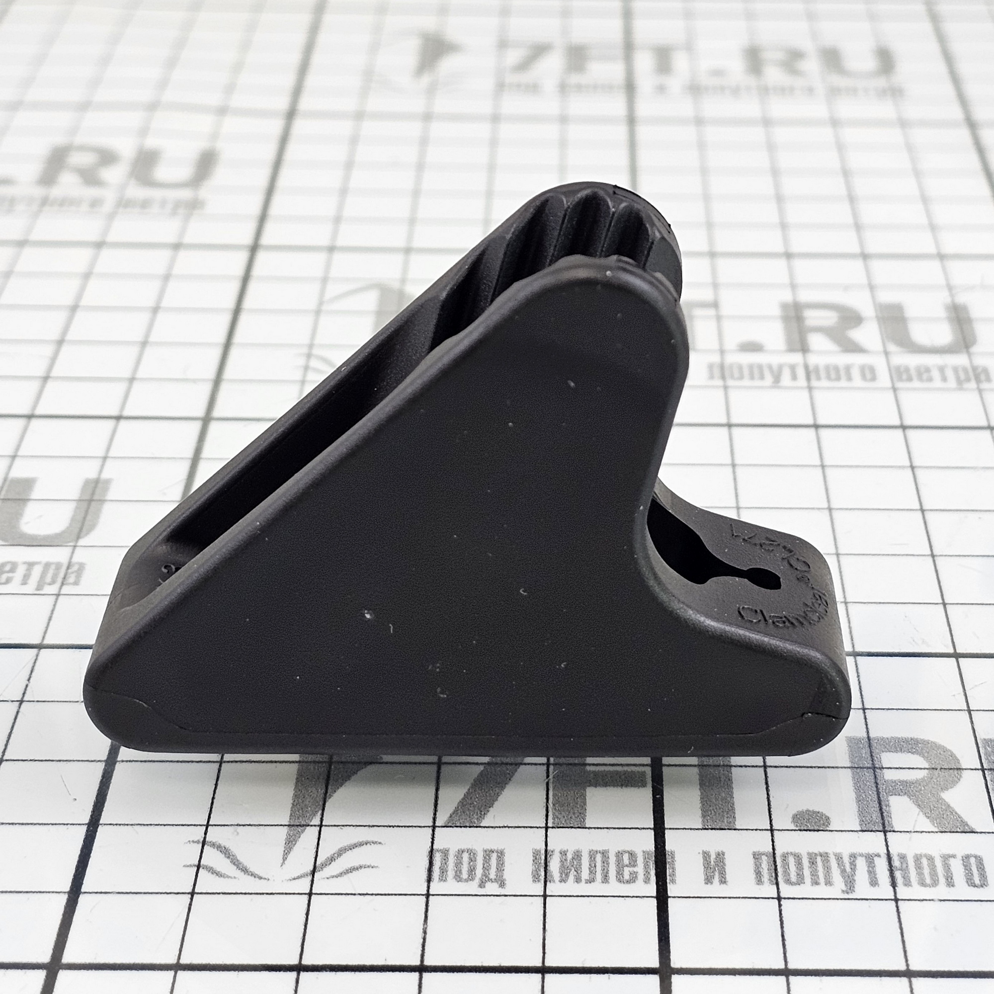 Купить Стопор щелевой палаточный Clamcleat CL271 Large Line-Lok для шнура Ø4-8 мм из нейлона чёрного цвета 7ft.ru в интернет магазине Семь Футов