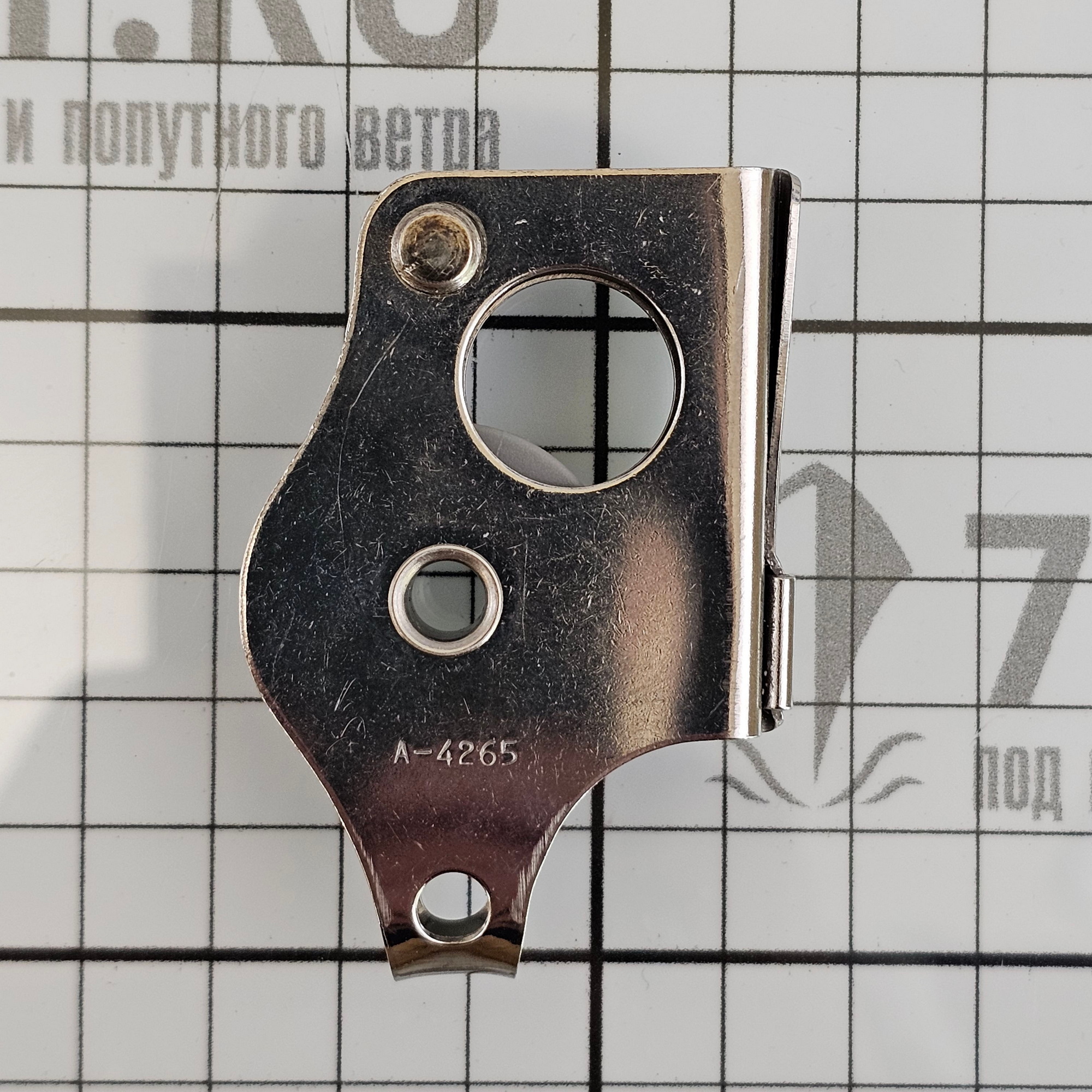 Купить Блок одношкивный Allen Brothers A4265 Ø26мм 250/450кг для троса Ø2-4мм из нержавеющей стали с v-образным стопором 7ft.ru в интернет магазине Семь Футов
