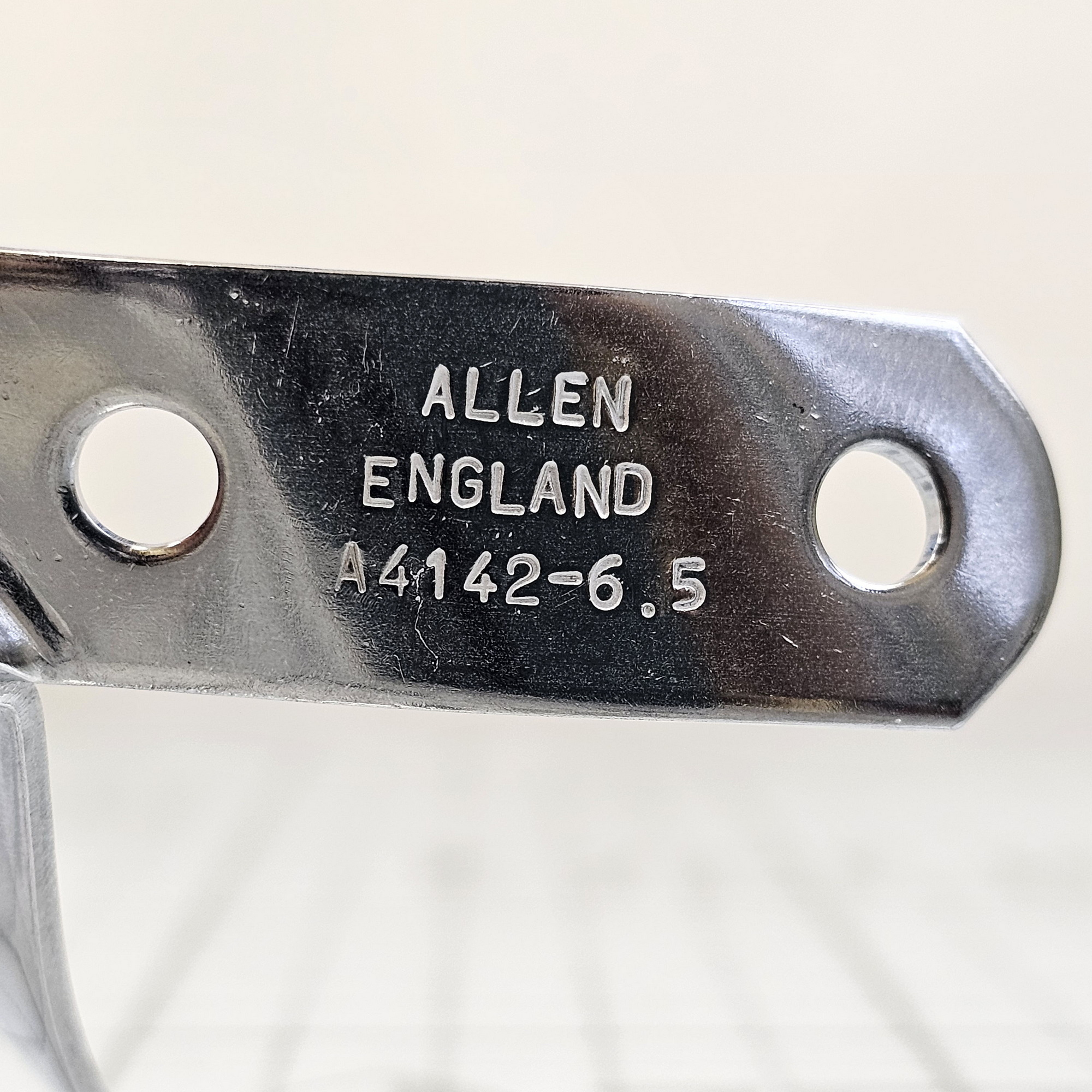 Купить Оковка для гика Laser Allen Brothers A4142-6.5 50-80 мм 7ft.ru в интернет магазине Семь Футов
