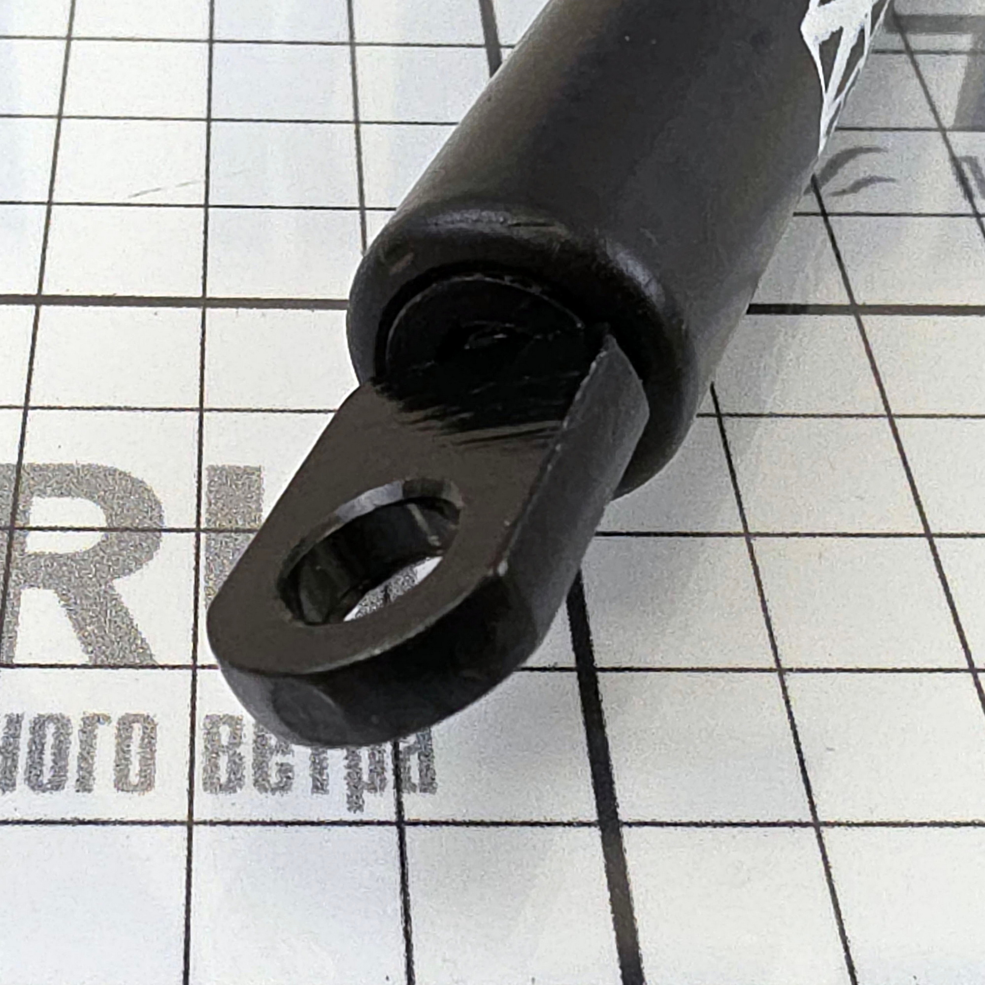 Купить Стойка газовая для люка TREM M3550365 225 - 365 мм 500 Н из хромированной стали 7ft.ru в интернет магазине Семь Футов