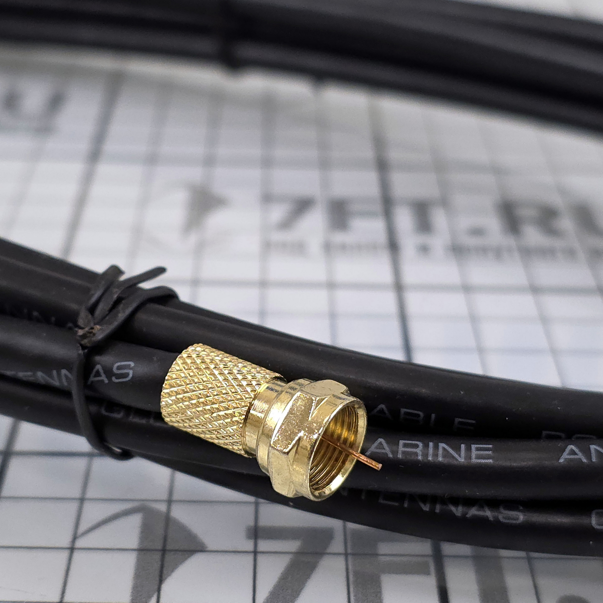 Купить Кабель AM/FM Glomex V9148 3,6м для телевизионной антенны 7ft.ru в интернет магазине Семь Футов