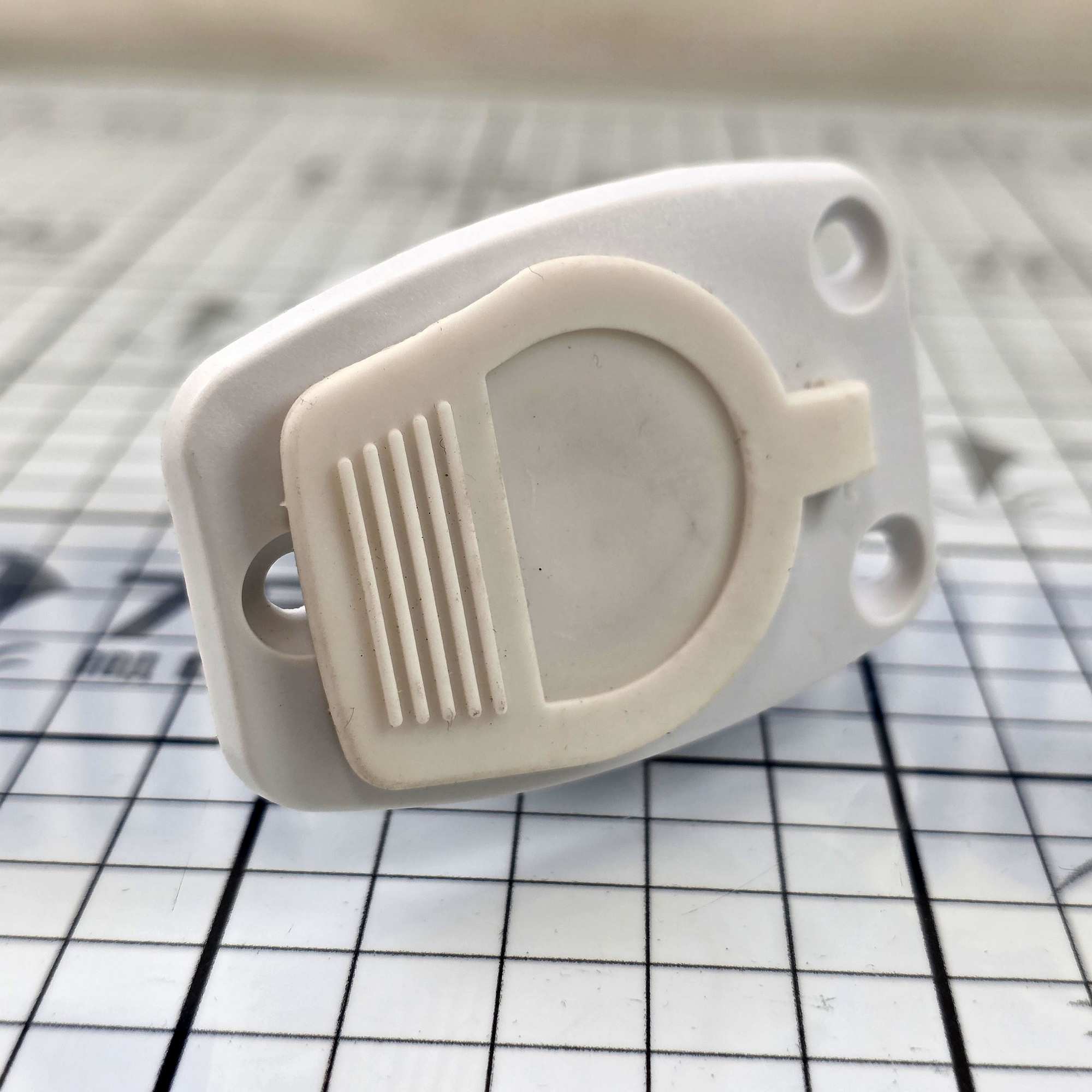 Купить Круговой огонь на съемной мачте TREM L4101530 белый 360° 12В 10Вт 600мм в корпусе из белого АБС-пластика для судов до 20м 7ft.ru в интернет магазине Семь Футов