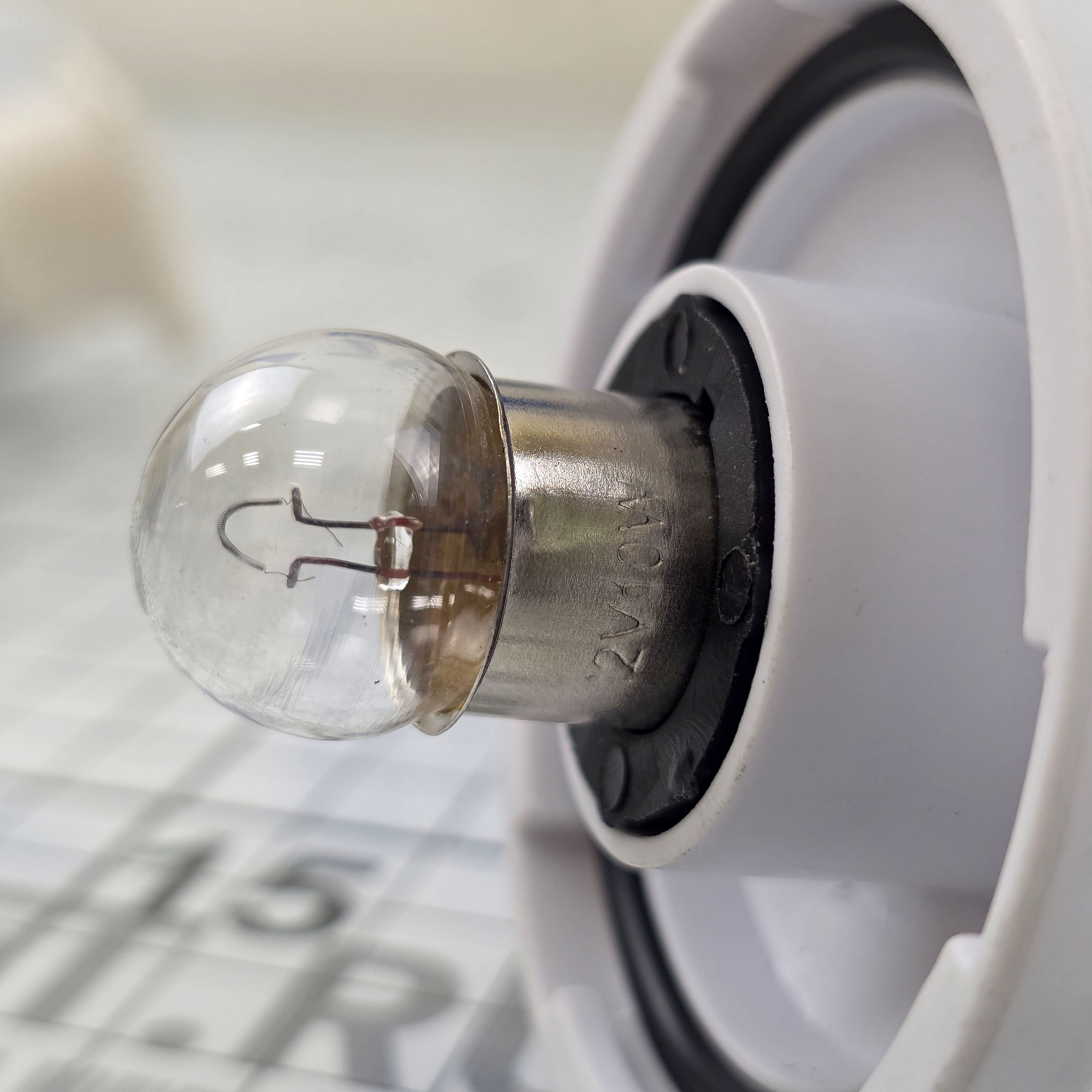 Купить Круговой огонь на съемной мачте TREM L4101530 белый 360° 12В 10Вт 600мм в корпусе из белого АБС-пластика для судов до 20м 7ft.ru в интернет магазине Семь Футов