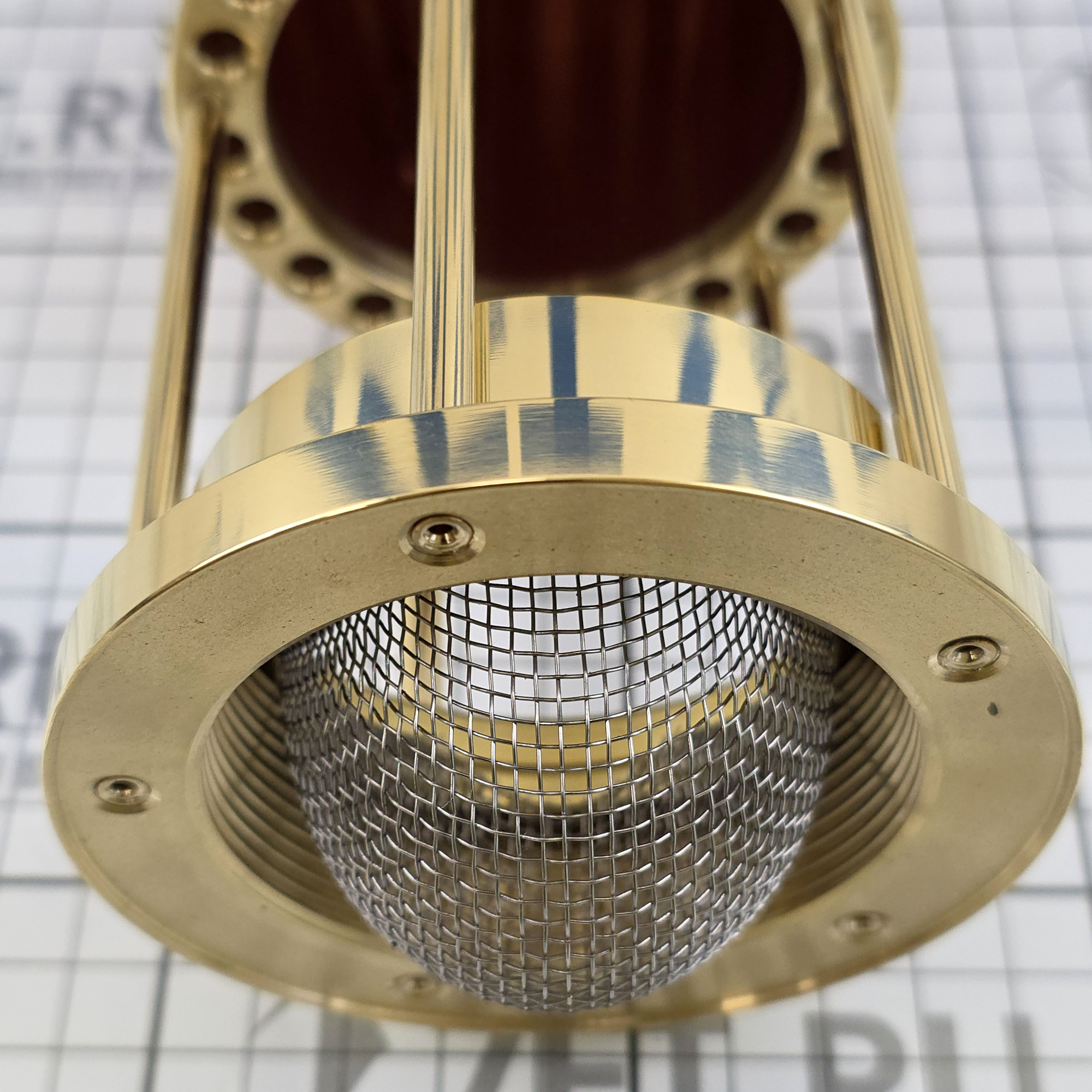 Купить Лампа Дэви E.Thomas&Williams Cambrian 4126B Miners Ø90х250мм 15-20ч 100мл шахтерская с черным окрашенным верхом для Благодатного/Олимпийского огня 7ft.ru в интернет магазине Семь Футов