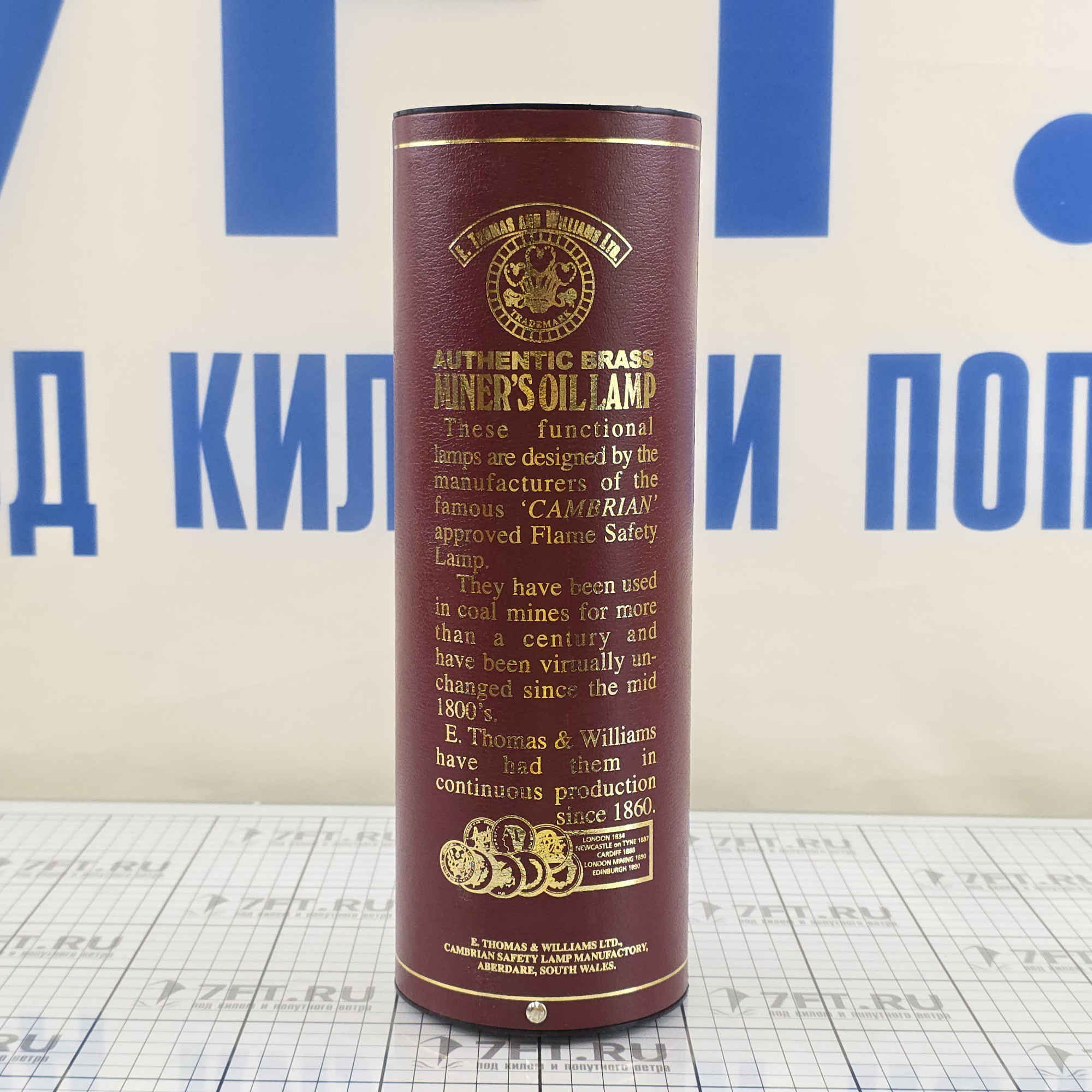 Купить Лампа Дэви E.Thomas&Williams Cambrian 4126B Miners Ø90х250мм 15-20ч 100мл шахтерская с черным окрашенным верхом для Благодатного/Олимпийского огня 7ft.ru в интернет магазине Семь Футов