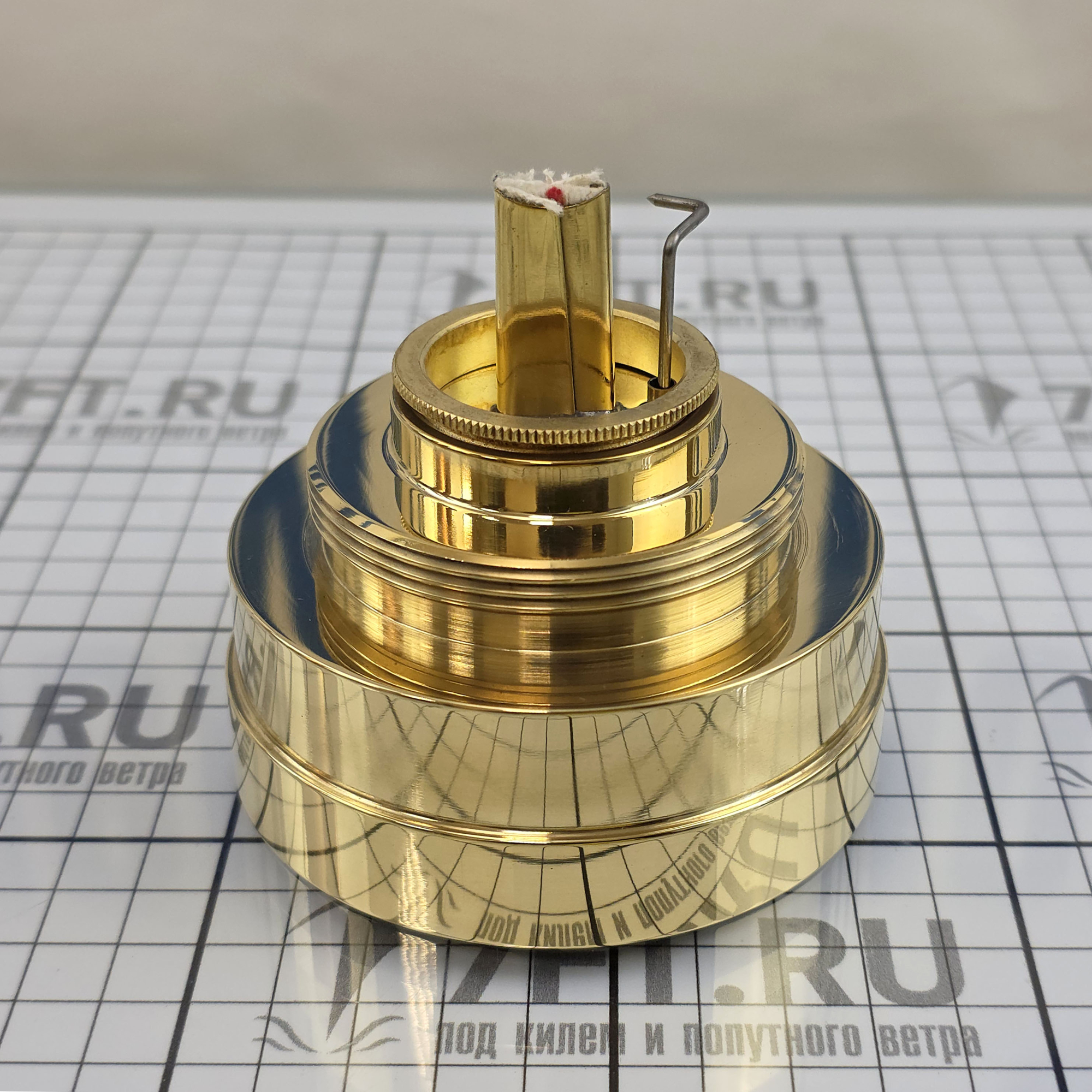 Купить Лампа Дэви E.Thomas&Williams Cambrian 4126B Miners Ø90х250мм 15-20ч 100мл шахтерская с черным окрашенным верхом для Благодатного/Олимпийского огня 7ft.ru в интернет магазине Семь Футов