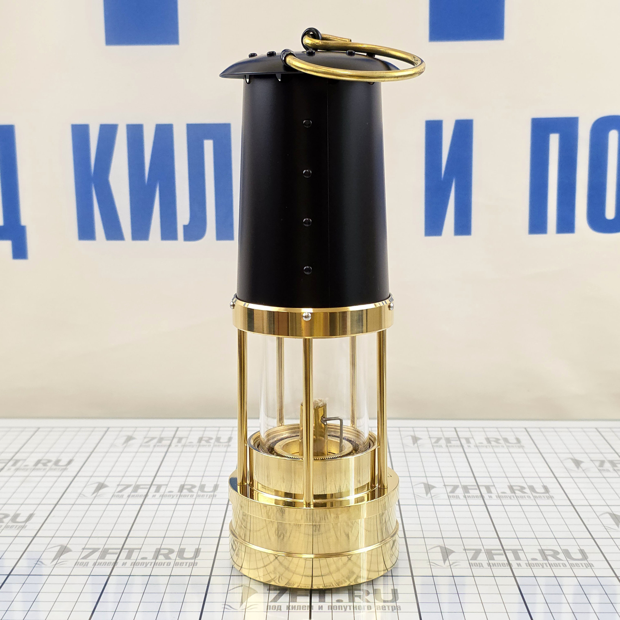 Купить Лампа Дэви E.Thomas&Williams Cambrian 4126B Miners Ø90х250мм 15-20ч 100мл шахтерская с черным окрашенным верхом для Благодатного/Олимпийского огня 7ft.ru в интернет магазине Семь Футов